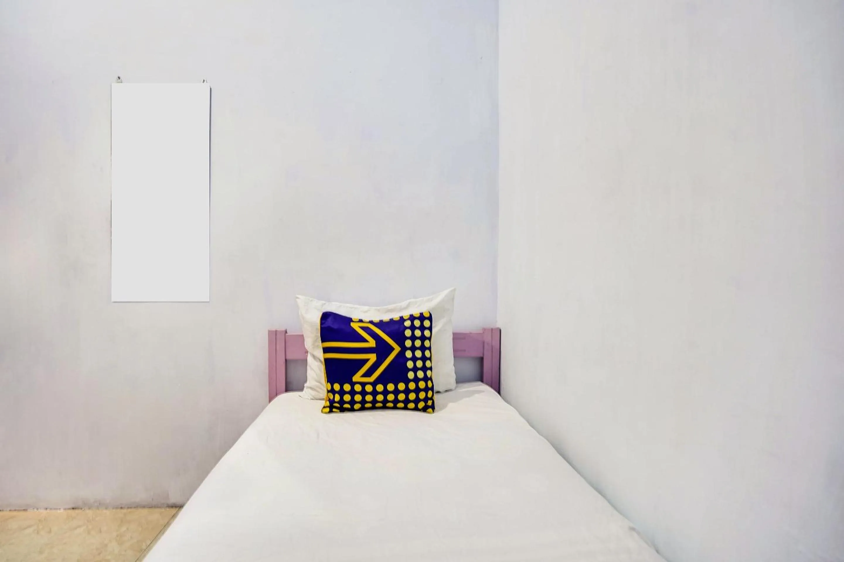 Bedroom, Bed in OYO Life 91626 Rr Kost Putri Syariah