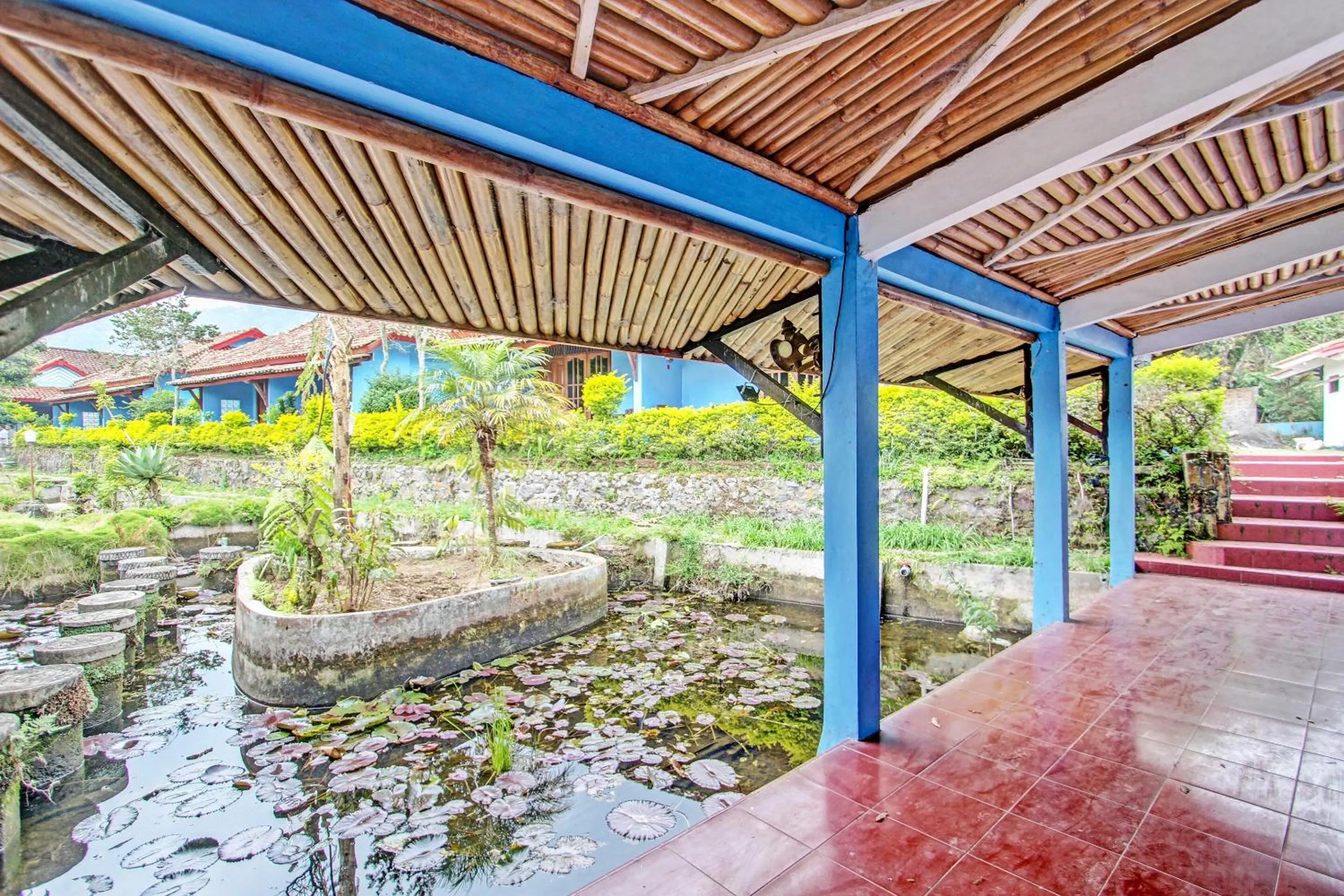 Lobby or reception in Capital O 91644 Loka Hause