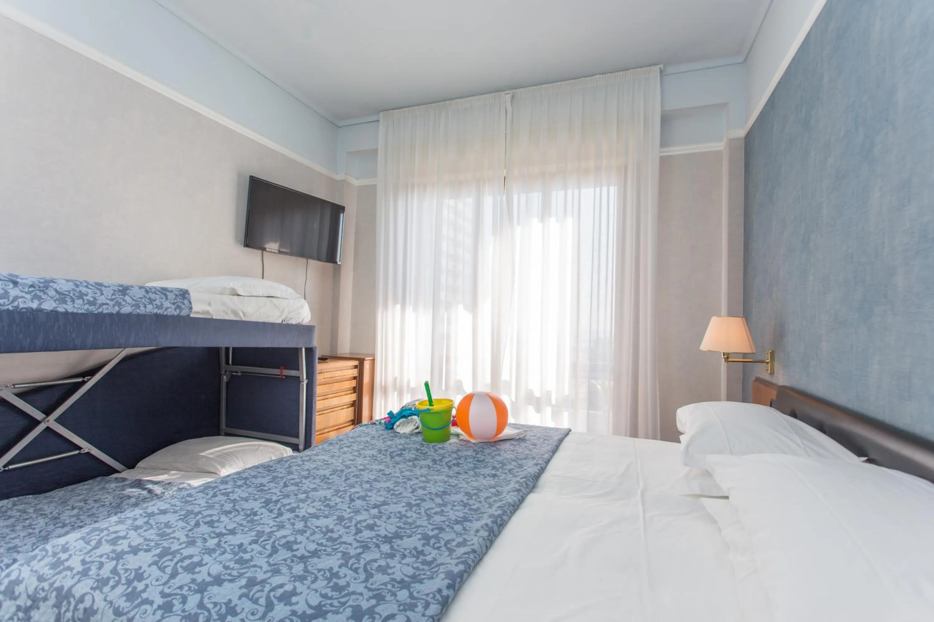 bunk bed, Bed in Hotel Esplanade