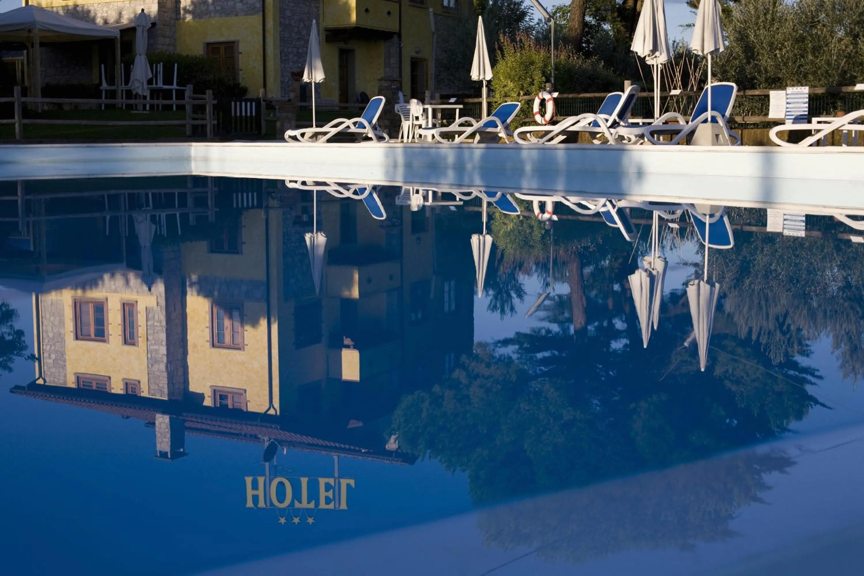 Decorative detail in Tenuta La Lupa