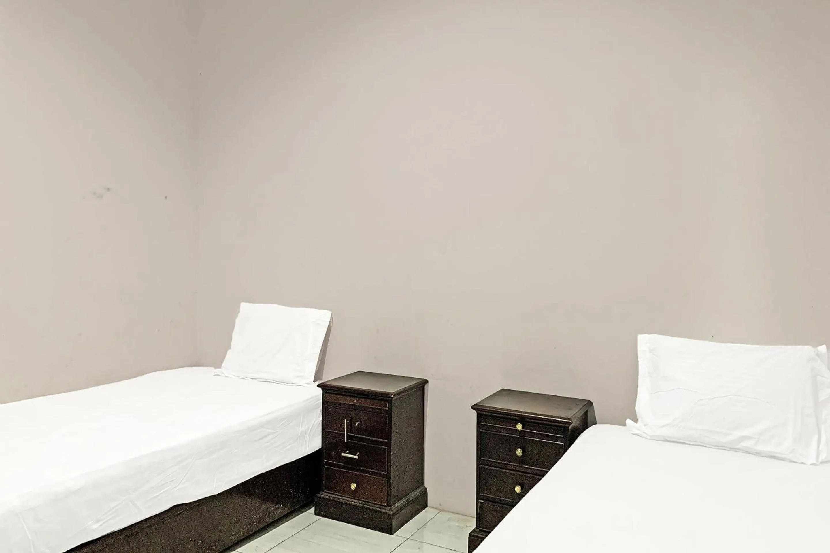 Bedroom, Bed in Hotel O Penginapan Radja Jeneponto