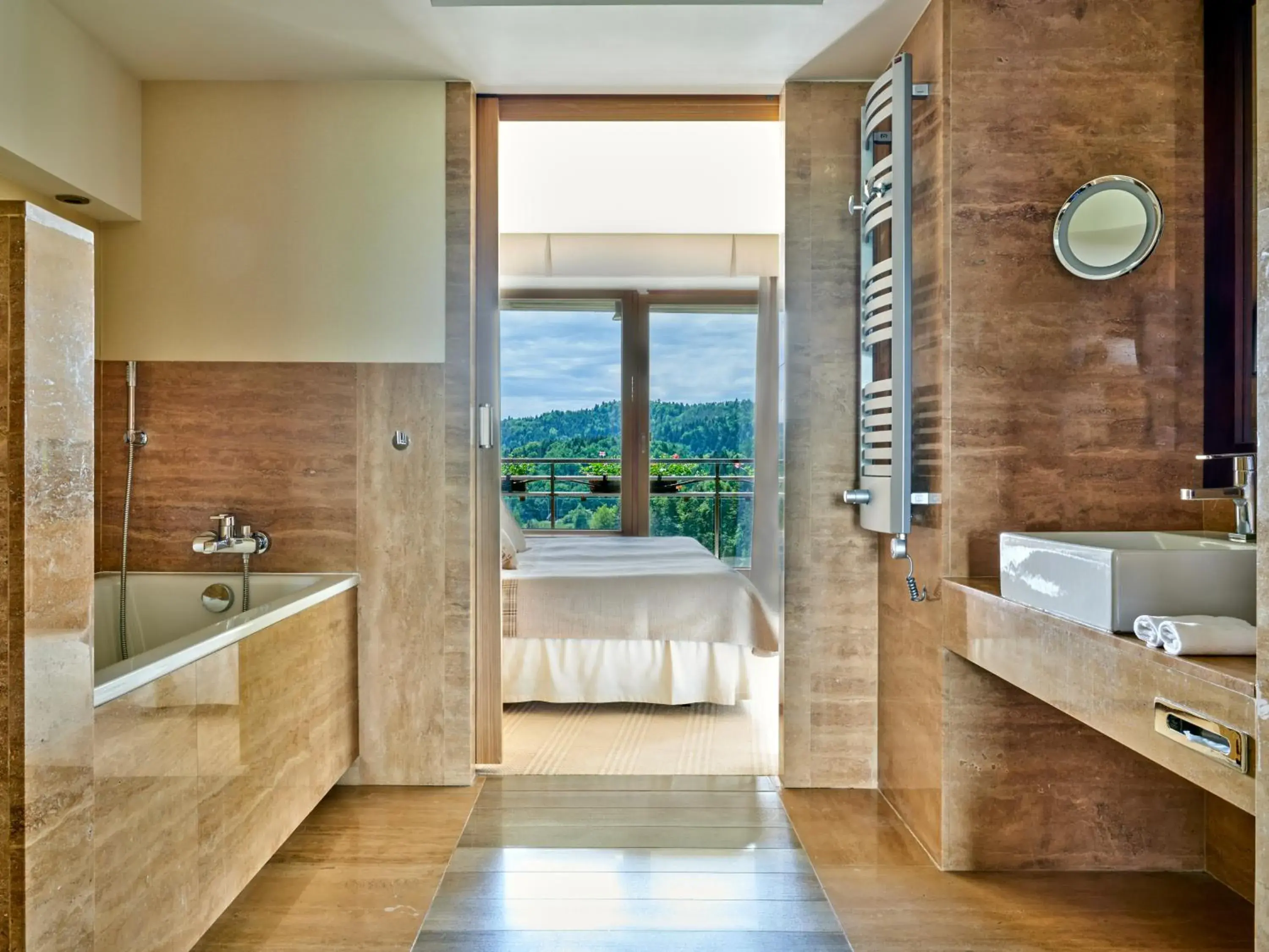 Apartment Junior in Hotel SPA Dr Irena Eris Krynica Zdrój Apartment Junior in Hotel SPA Dr Irena Eris Krynica Zdrój