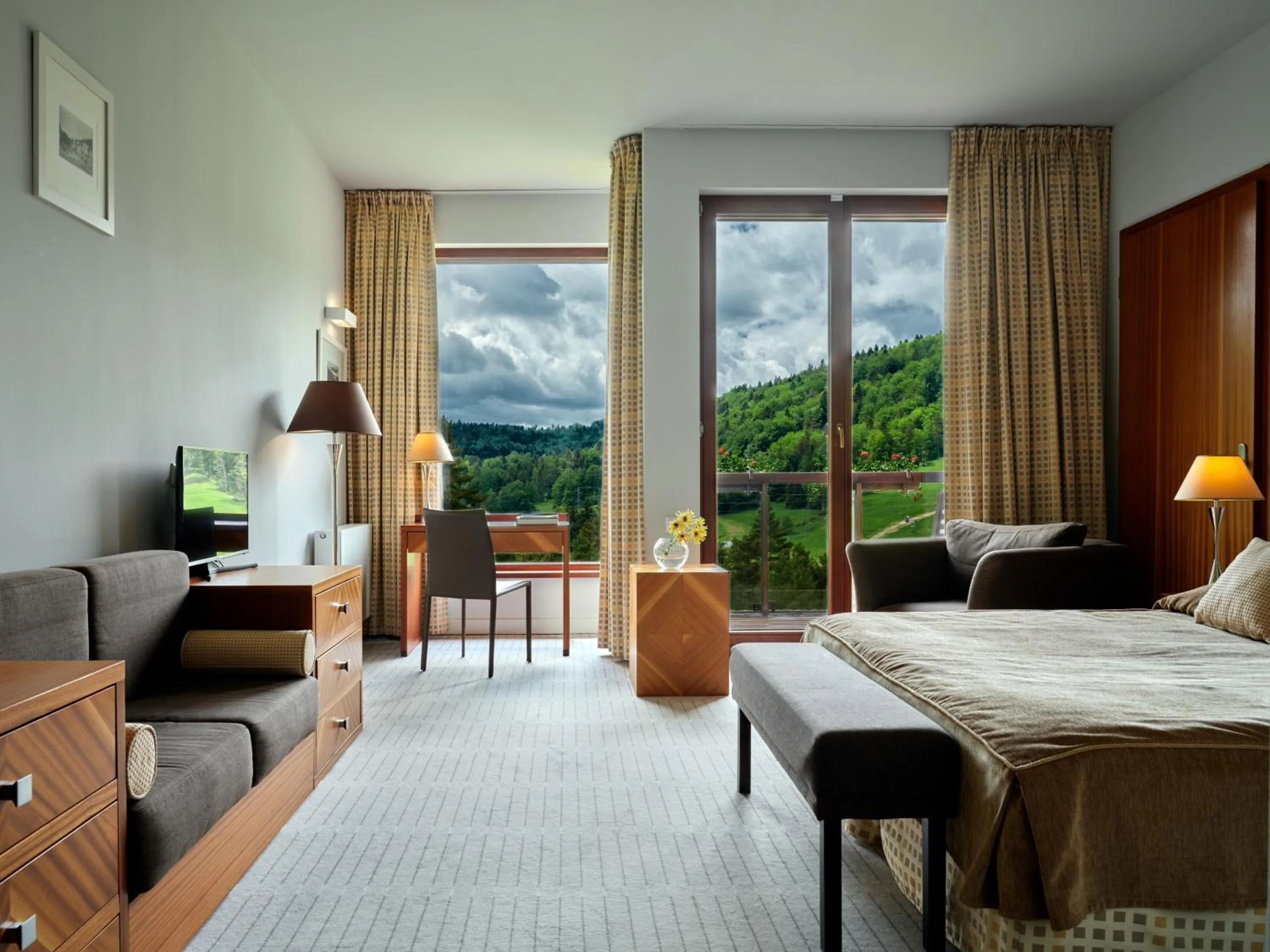 Bed in Hotel SPA Dr Irena Eris Krynica Zdrój