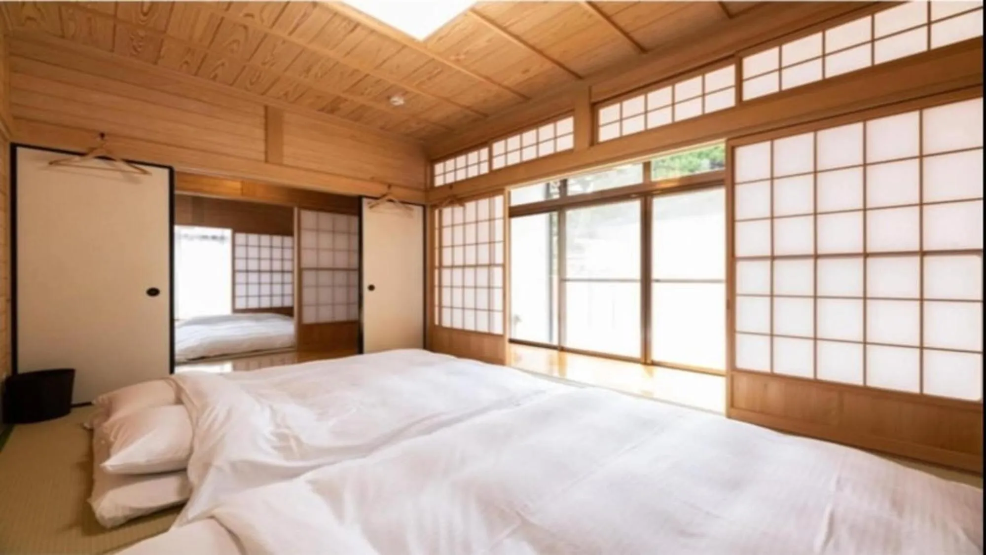 Photo of the whole room, Bed in YUFUIN O-YADO YUKI ONSEN