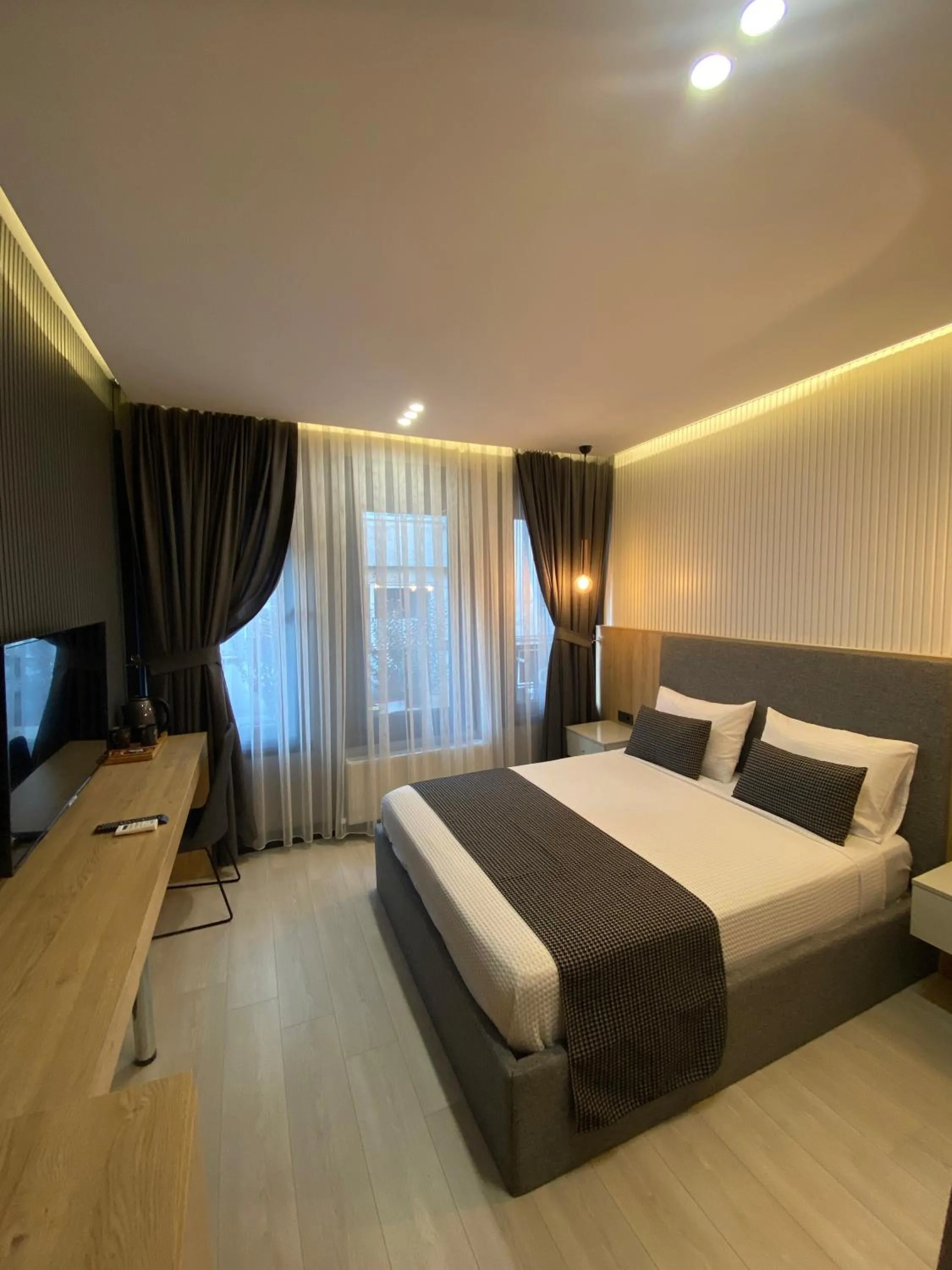 Communal lounge/ TV room, Bed in Santra Bosphorus Hotel