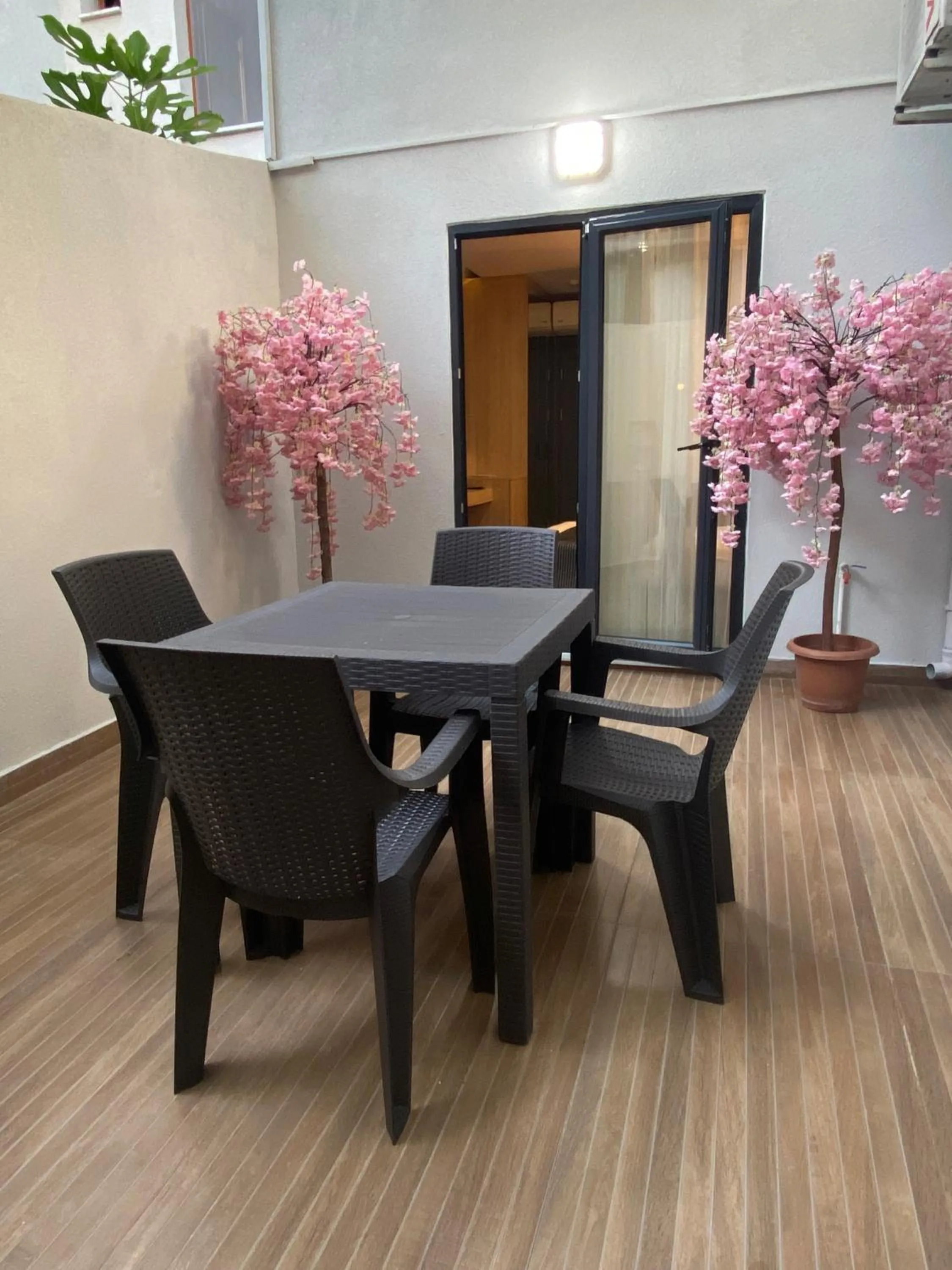 Seating area in Santra Bosphorus Hotel