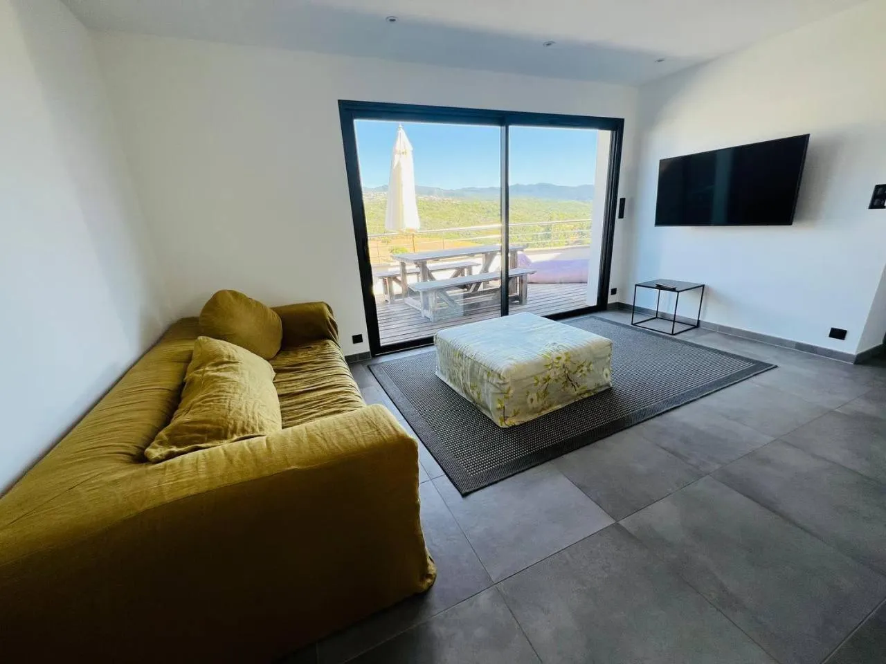 TV and multimedia in Résidence Le Lonca PORTICCIO