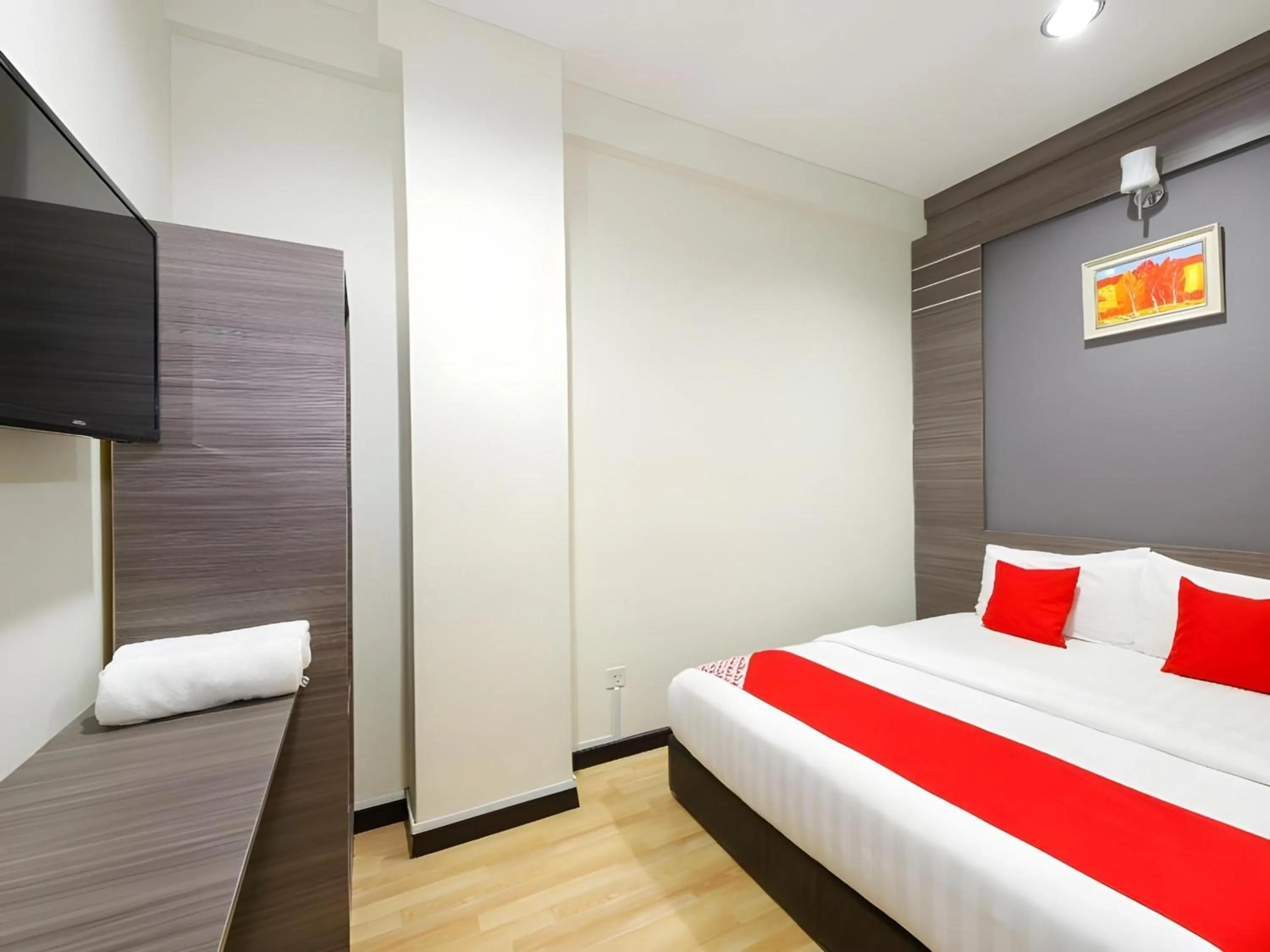 Photo of the whole room, Bed in Capital O 812 Hotel SMC Seksyen 13