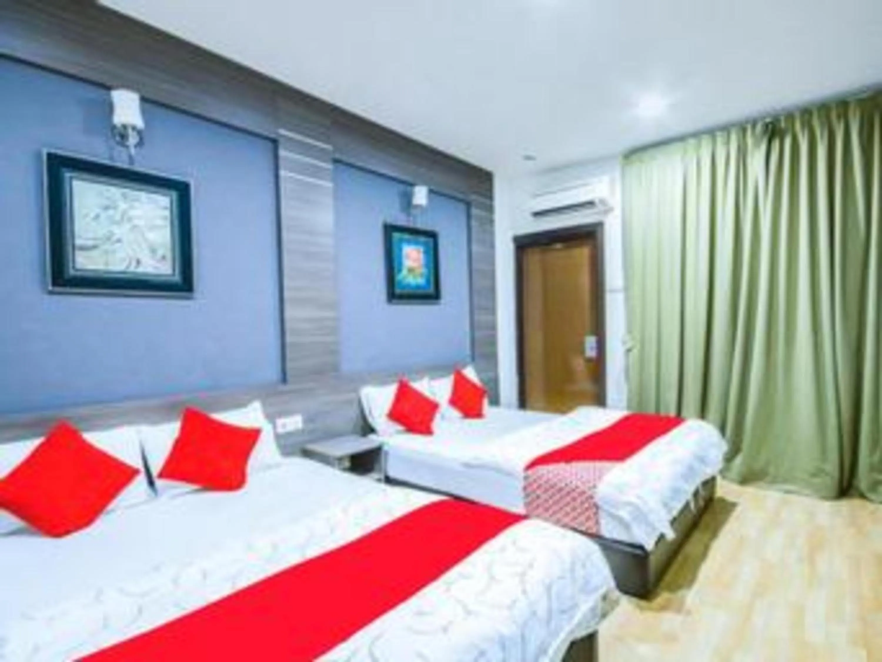 Photo of the whole room, Bed in Capital O 812 Hotel SMC Seksyen 13