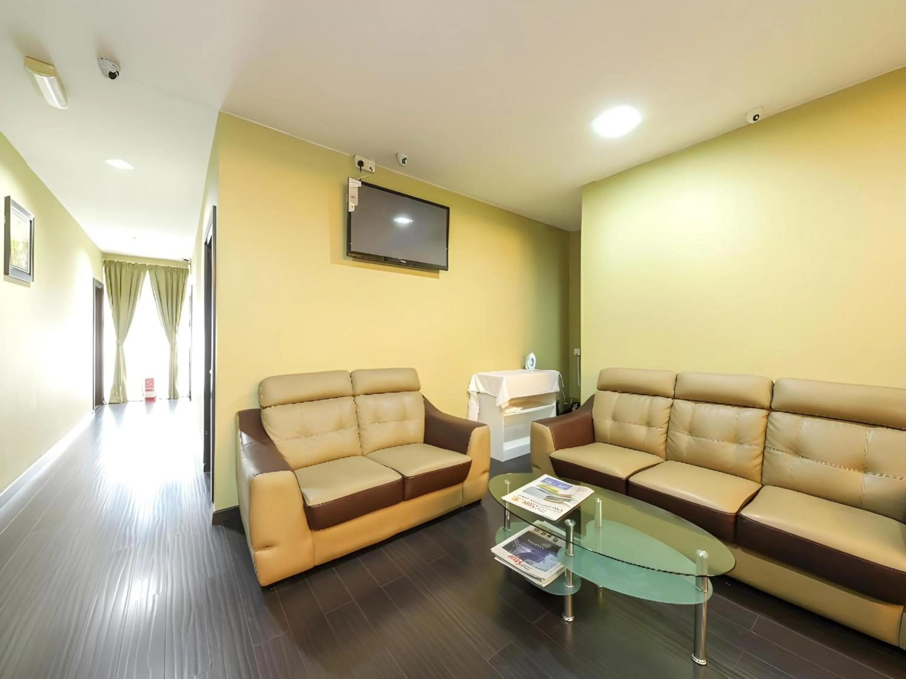 Lobby or reception in Capital O 812 Hotel SMC Seksyen 13