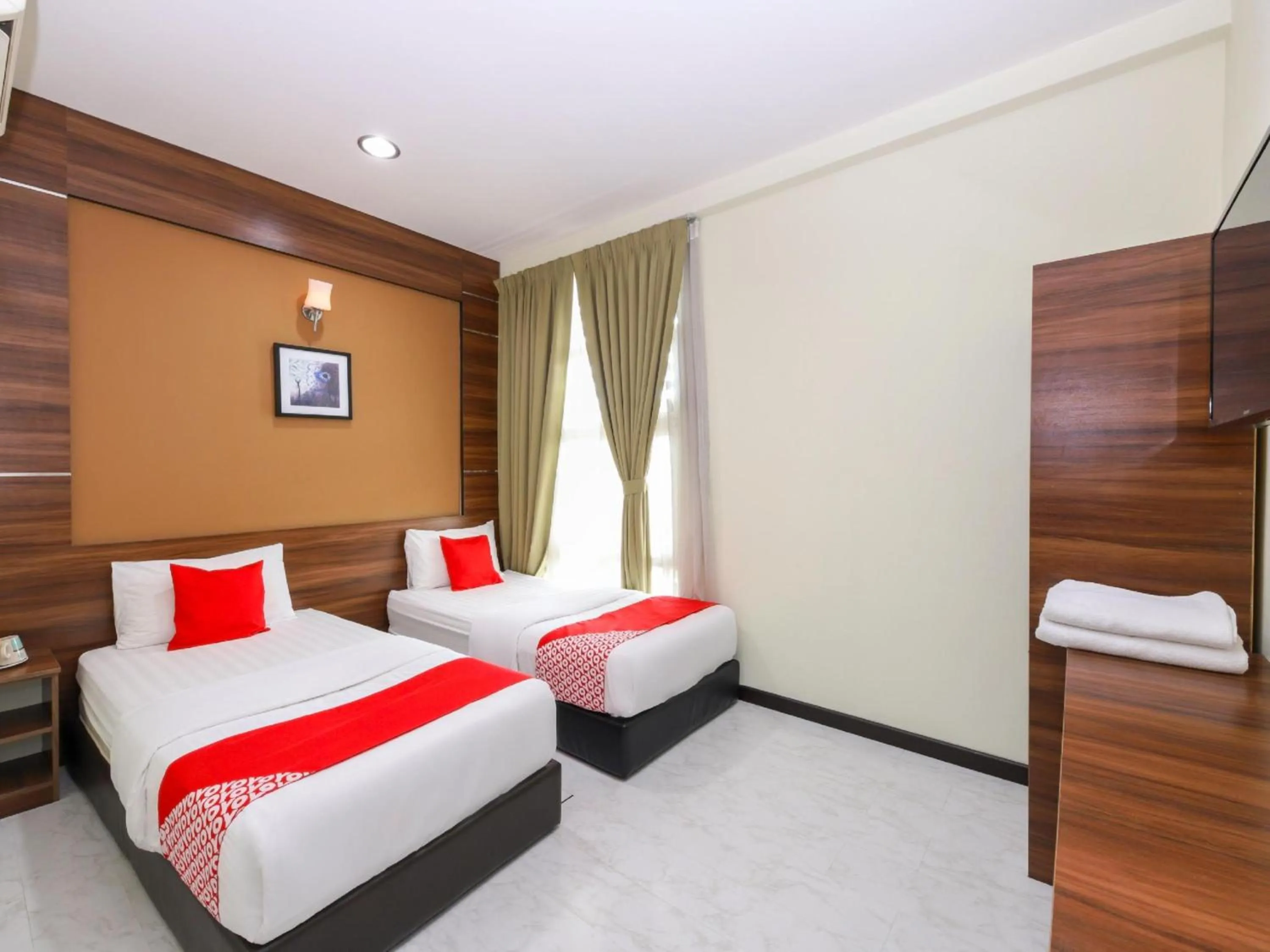 Photo of the whole room, Bed in Capital O 812 Hotel SMC Seksyen 13