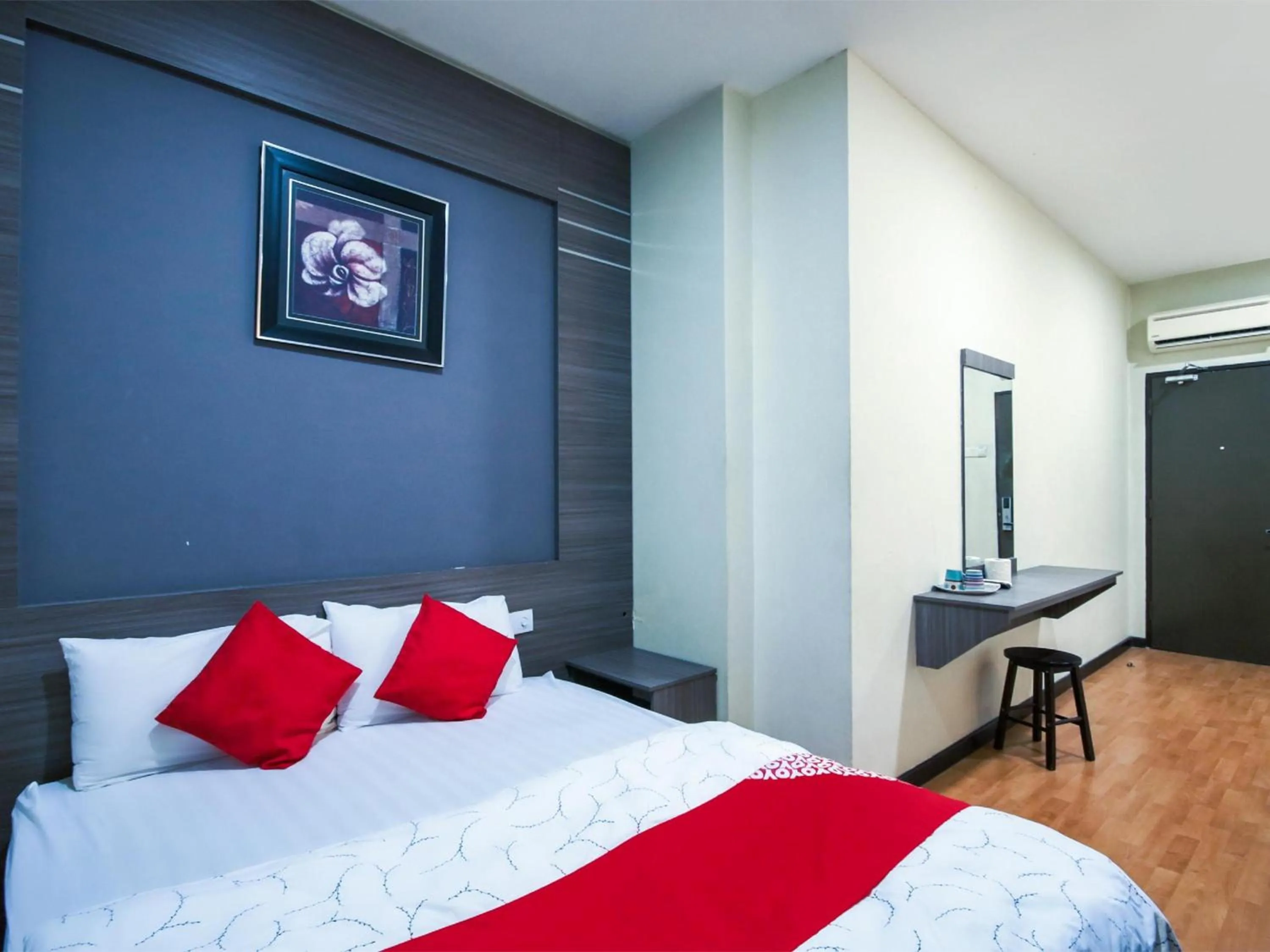 TV and multimedia, Bed in Capital O 812 Hotel SMC Seksyen 13