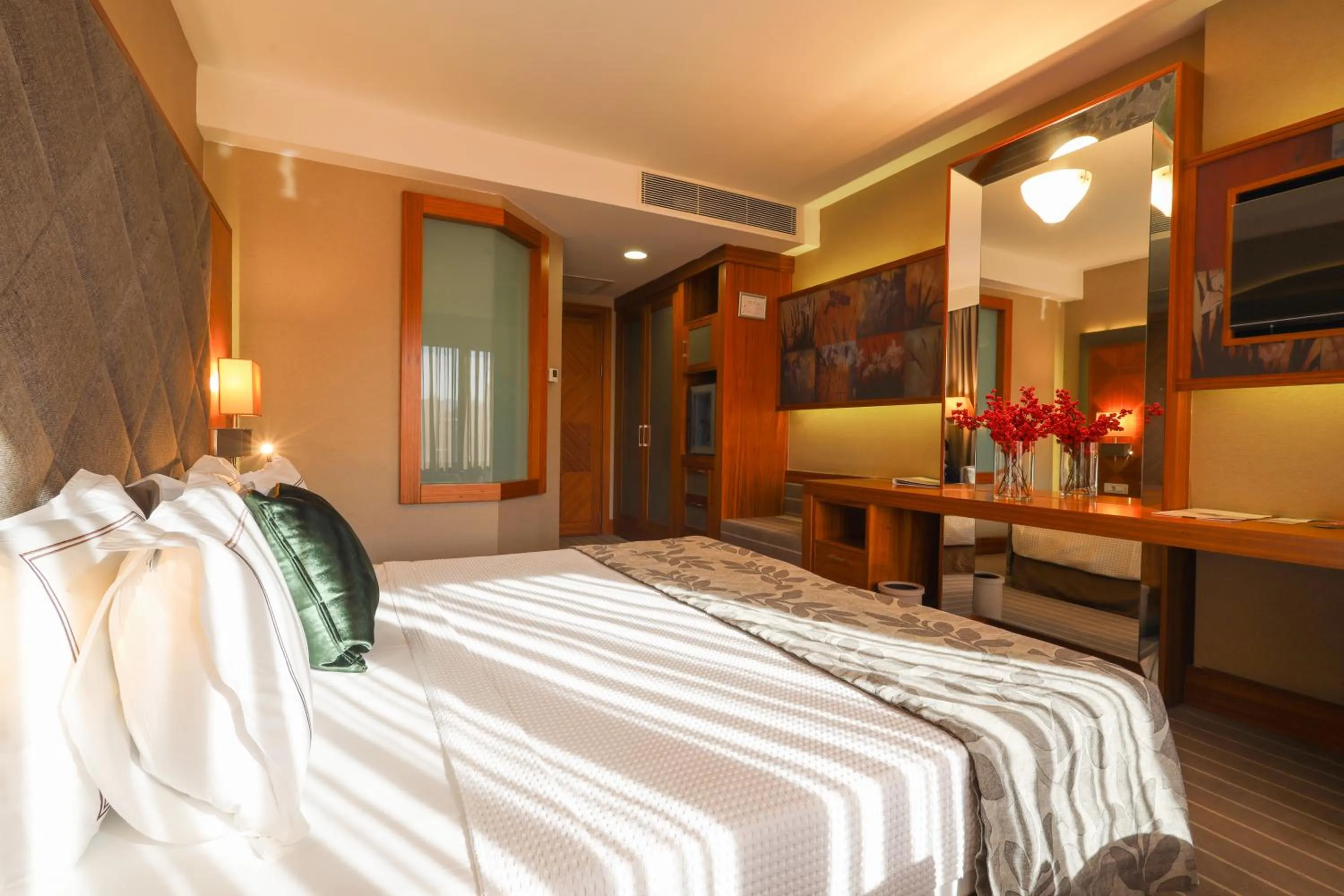 Bed in Tugcan Hotel