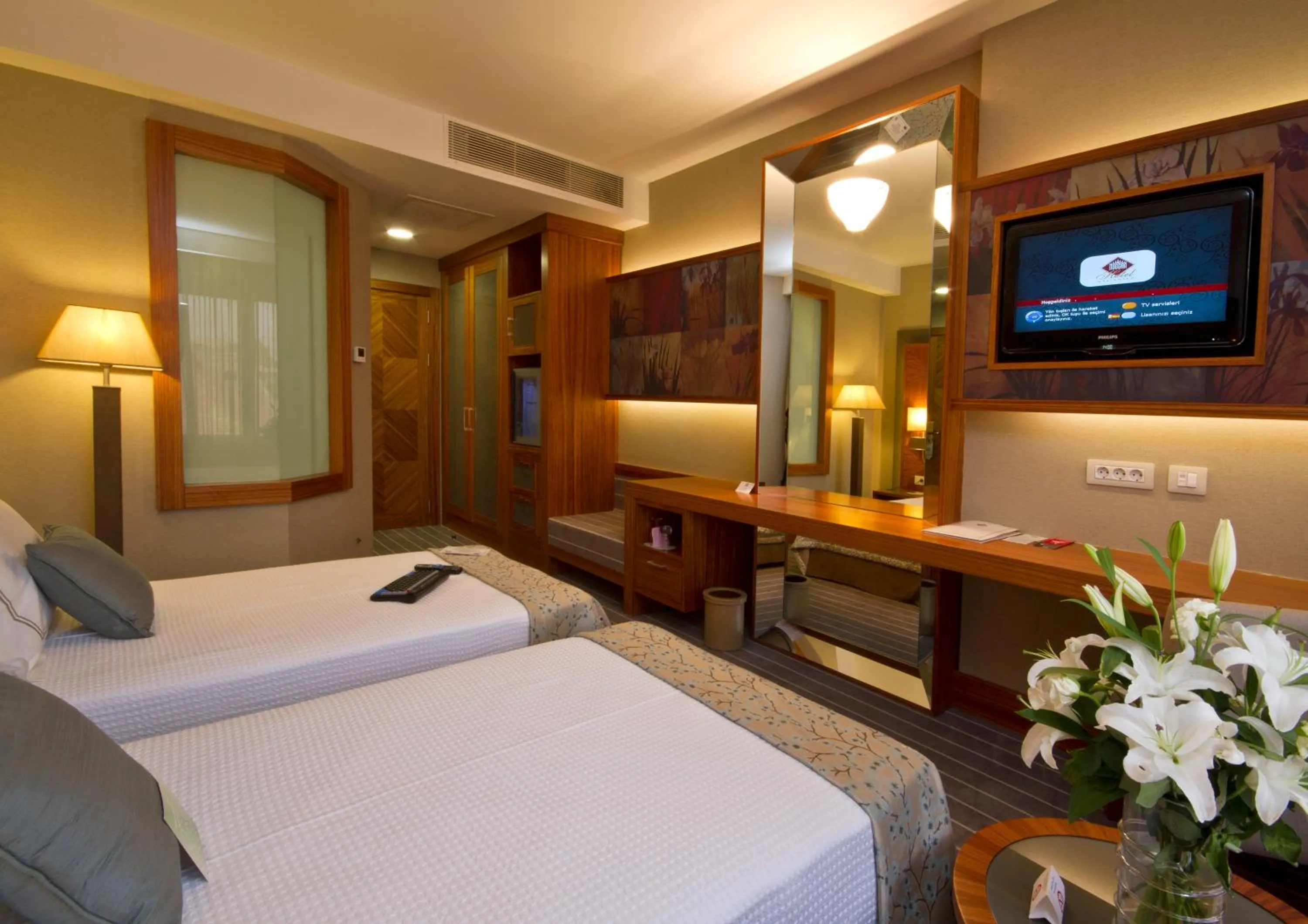 Bedroom, Bed in Tugcan Hotel