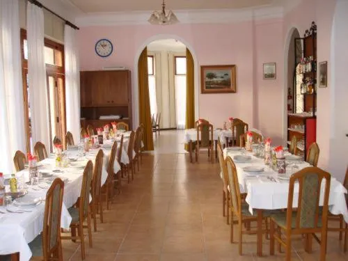 Restaurant/places to eat in Hotel Mignon 50 MT DALLA SPIAGGIA E DALL'ISOLA PEDONALE