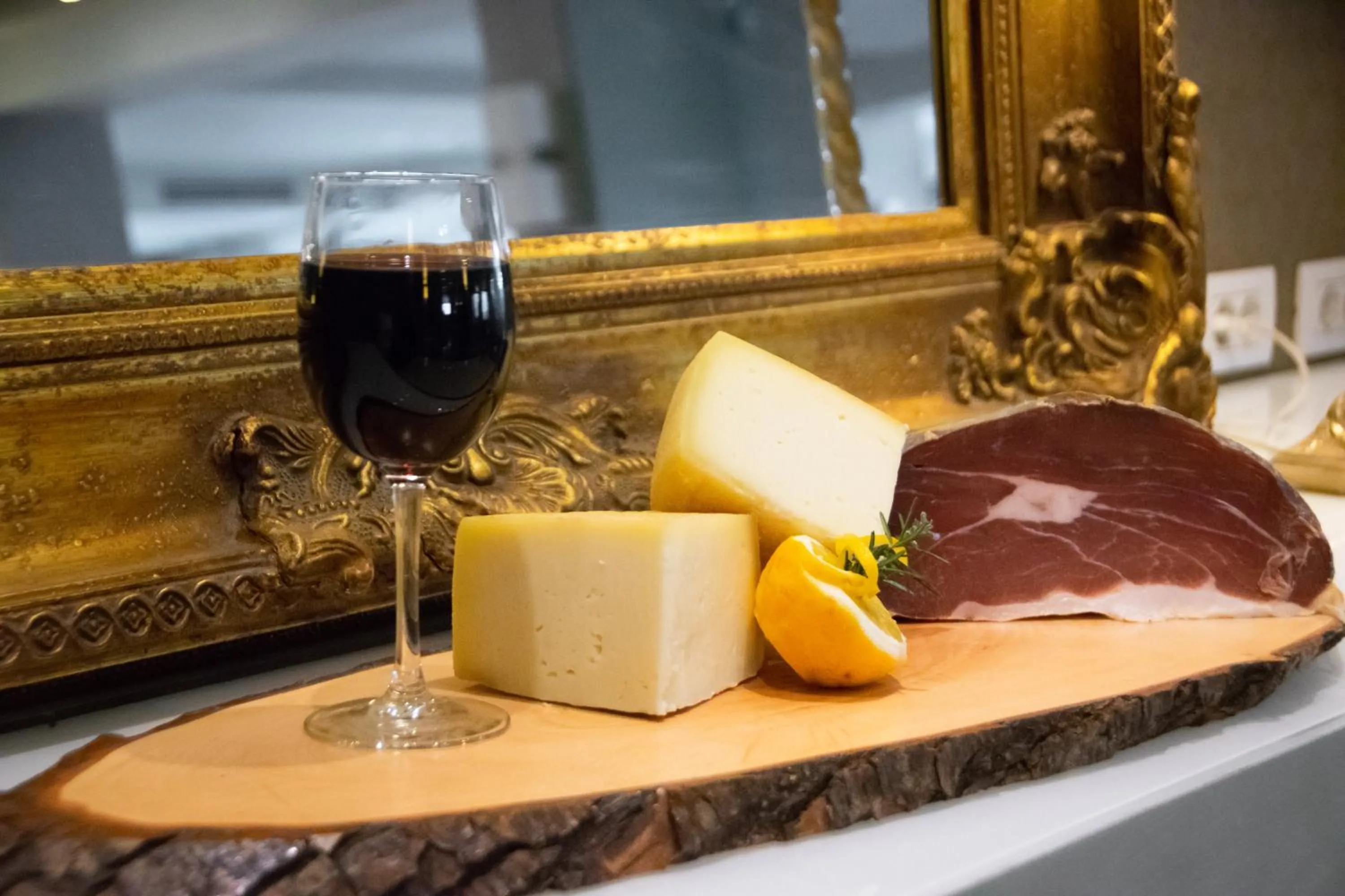 Food and drinks in Hotel Bracciotti