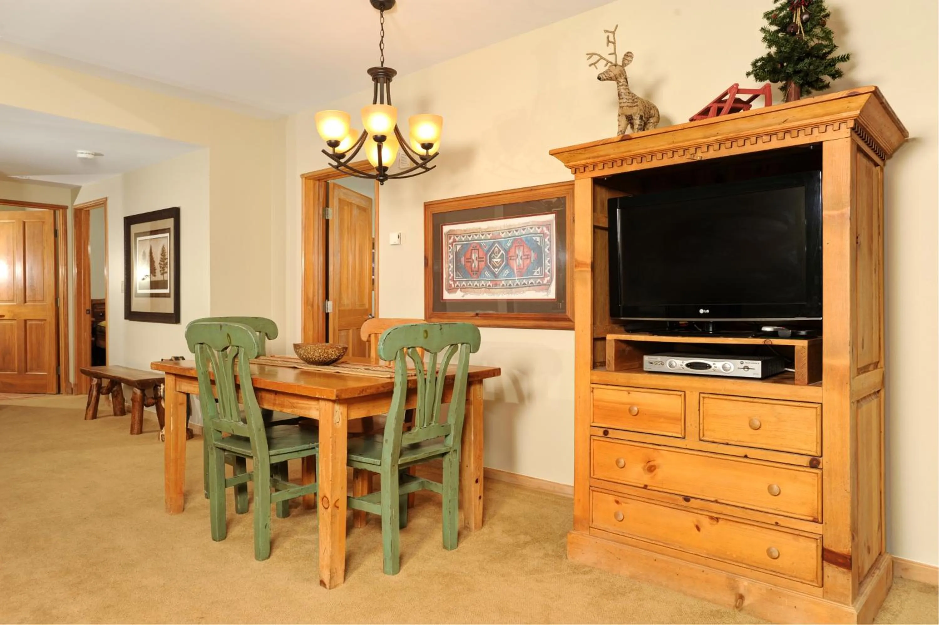 Jackpine & Black Bear Condos by Vail Resorts