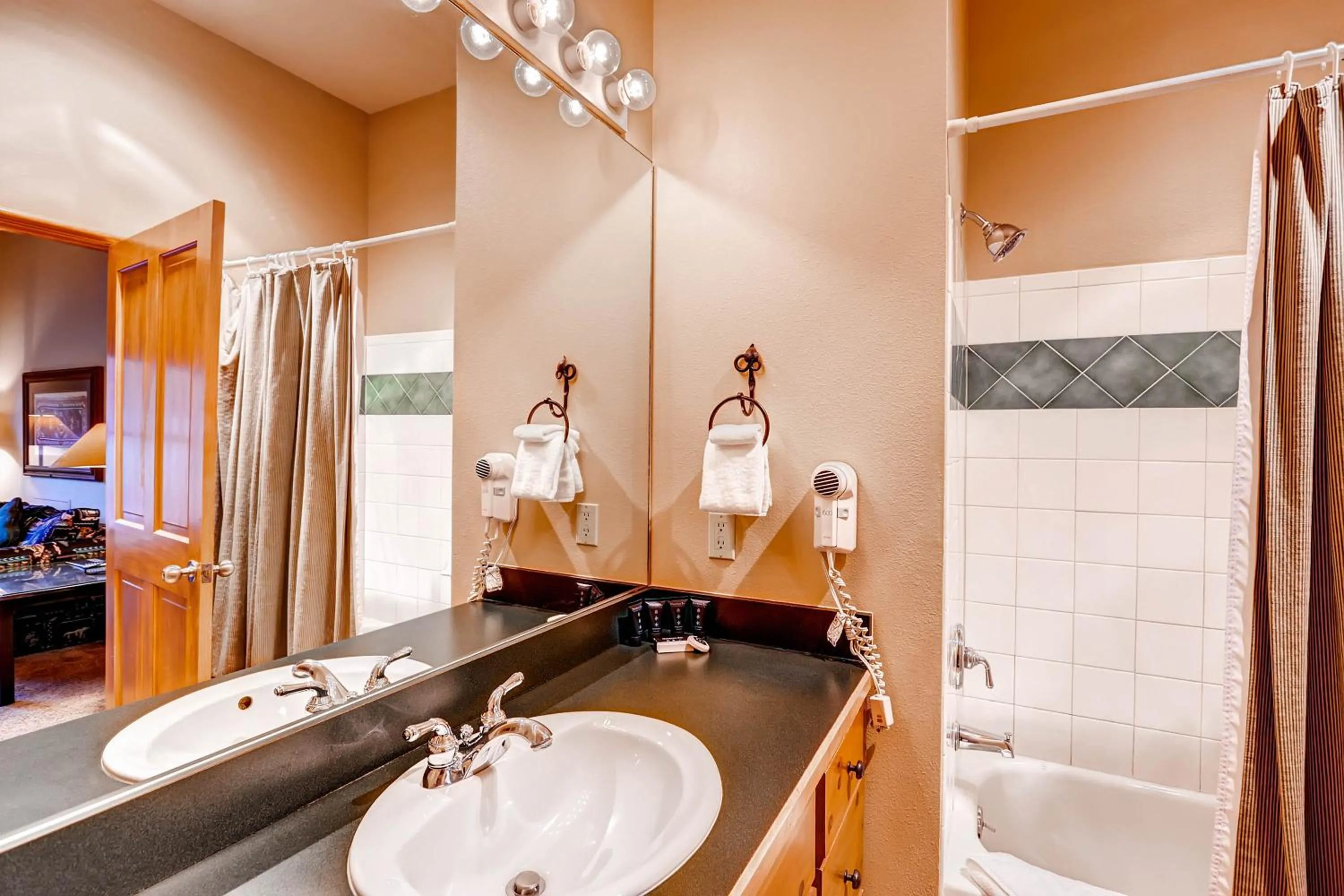 Bathroom in Jackpine & Black Bear Condos by Vail Resorts
