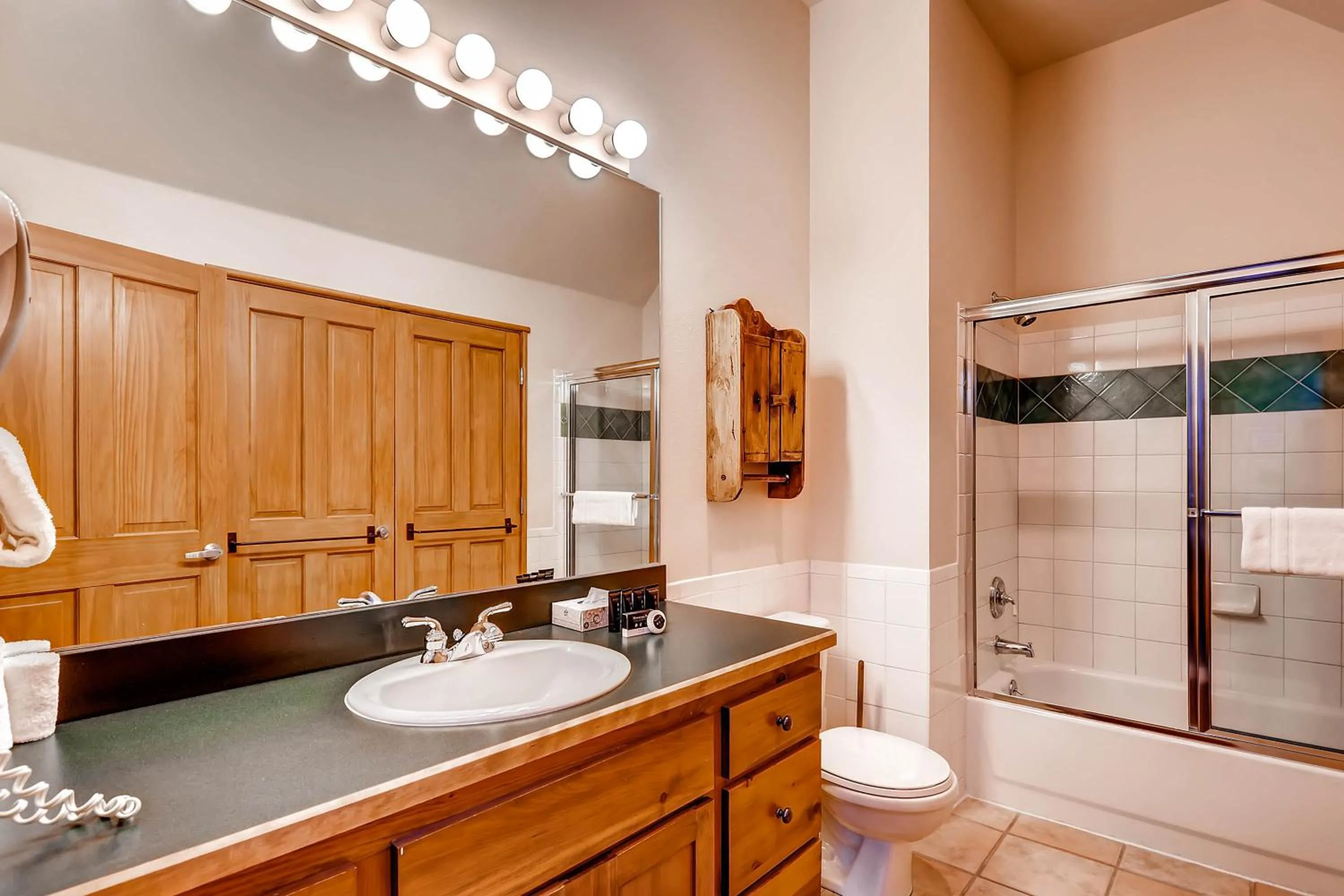 Jackpine & Black Bear Condos by Vail Resorts