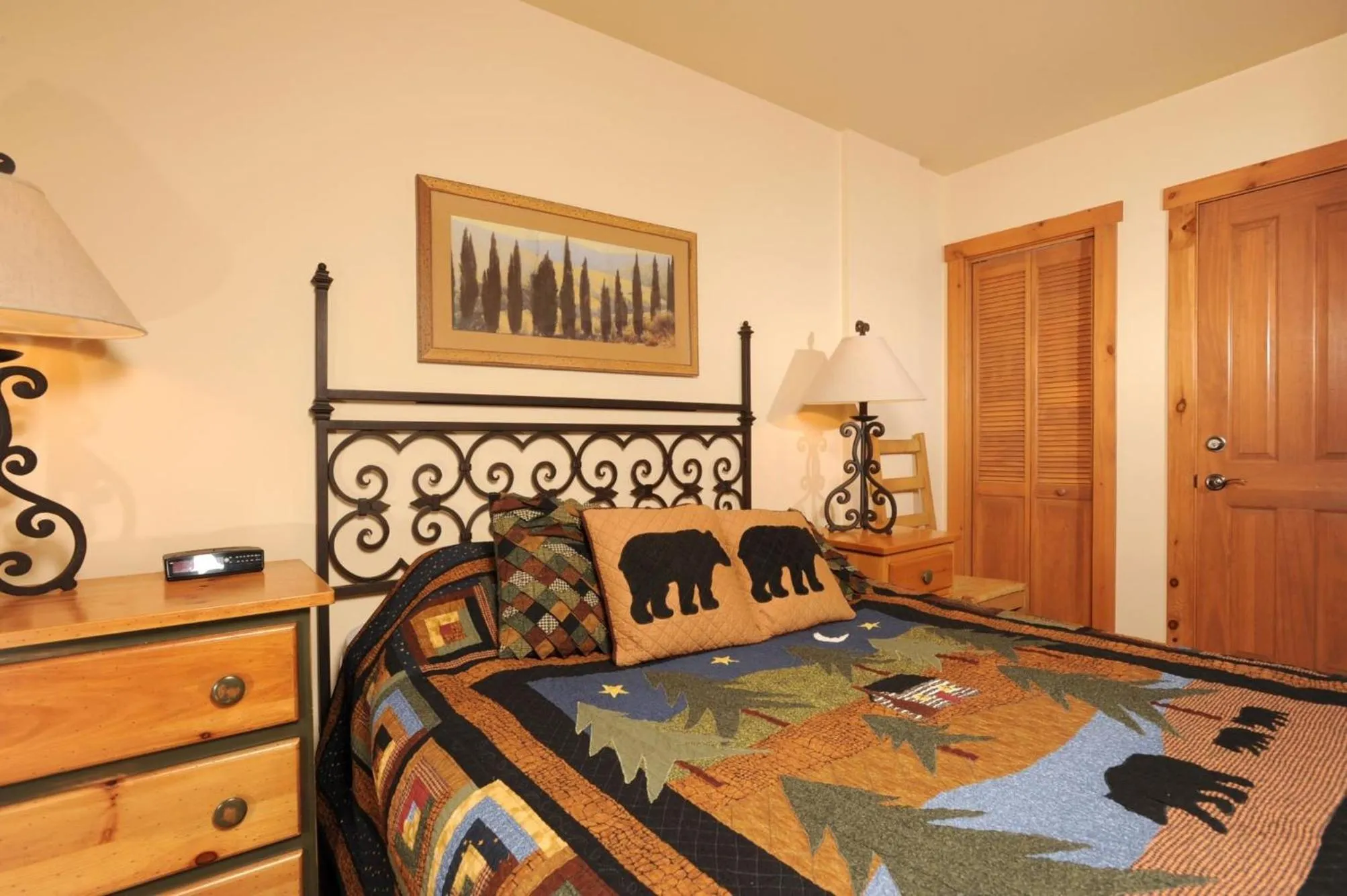 Photo of the whole room in Expedition Station Condos by Vail Resorts