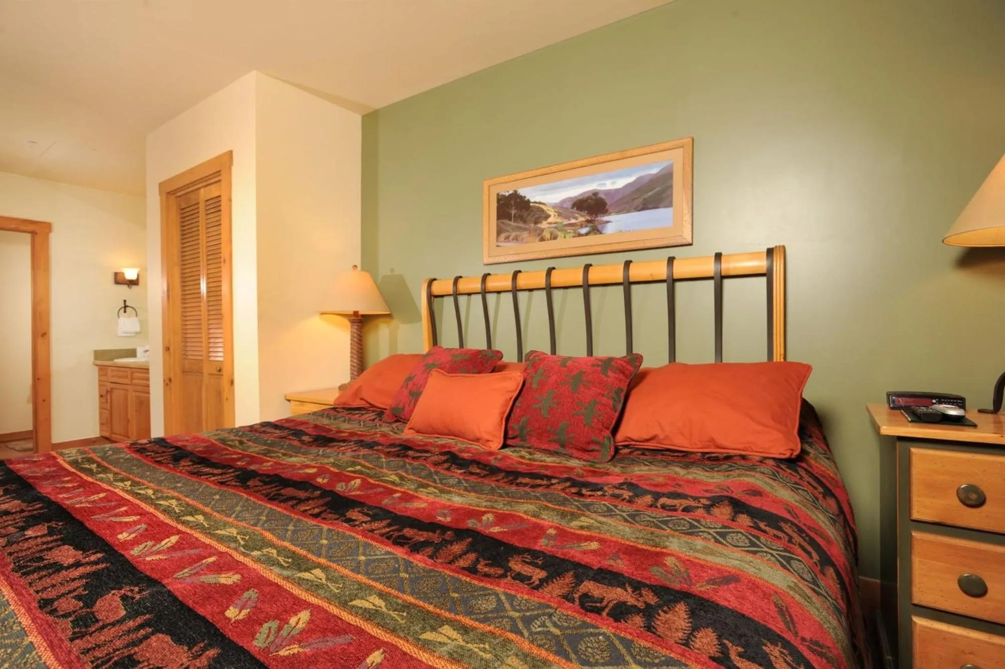 Photo of the whole room, Bed in Expedition Station Condos by Vail Resorts