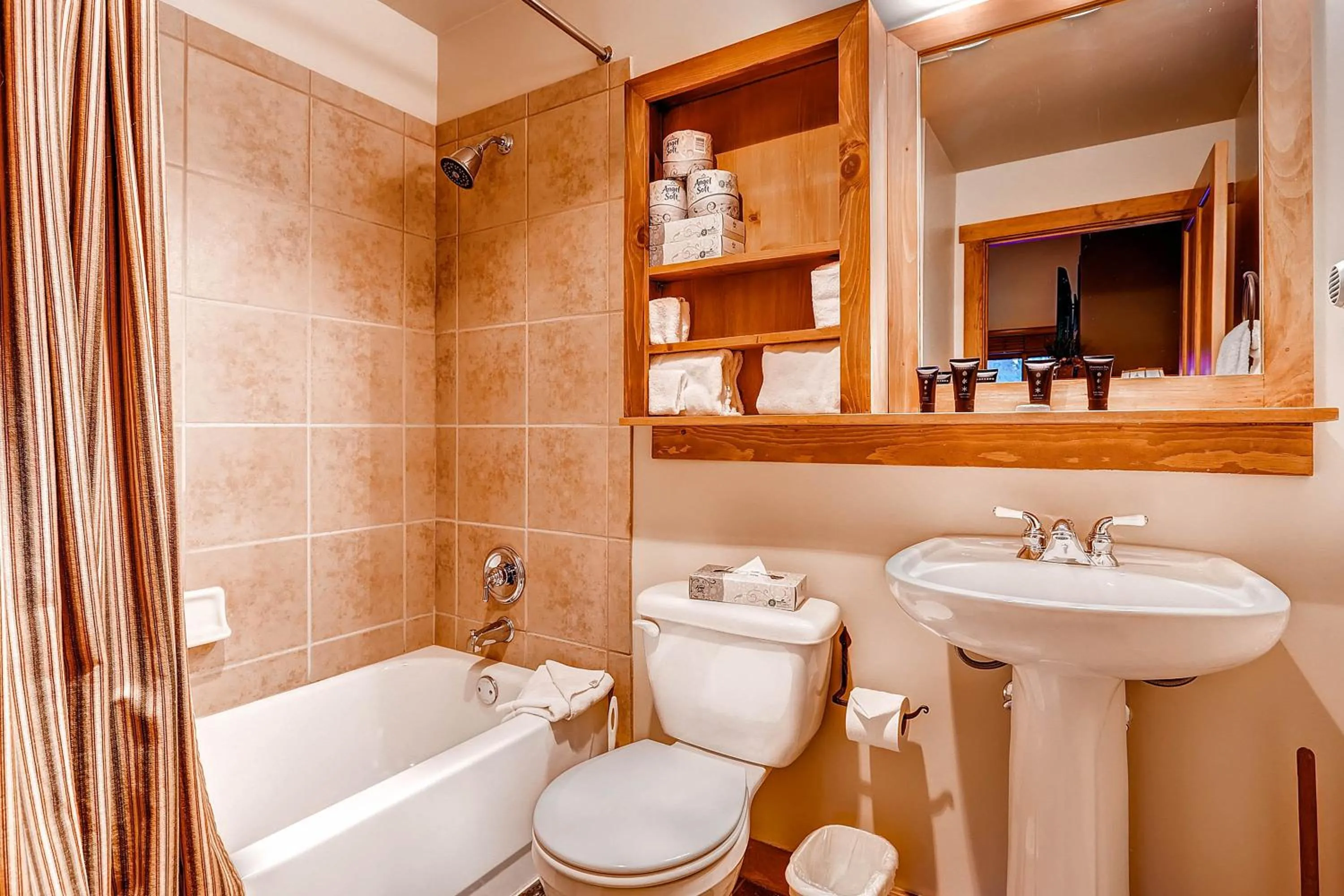 Bathroom in Red Hawk, A Vail Resorts Property