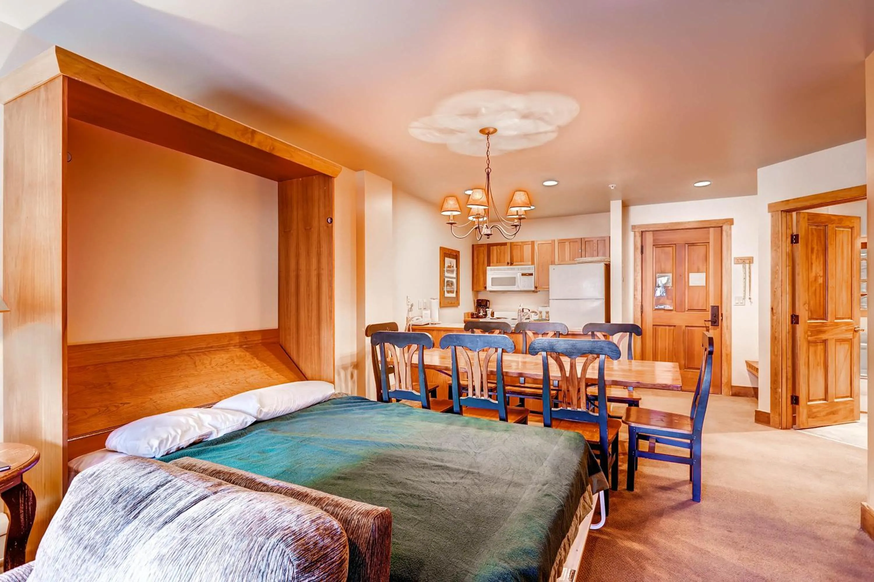 Bedroom, Bed in Red Hawk, A Vail Resorts Property