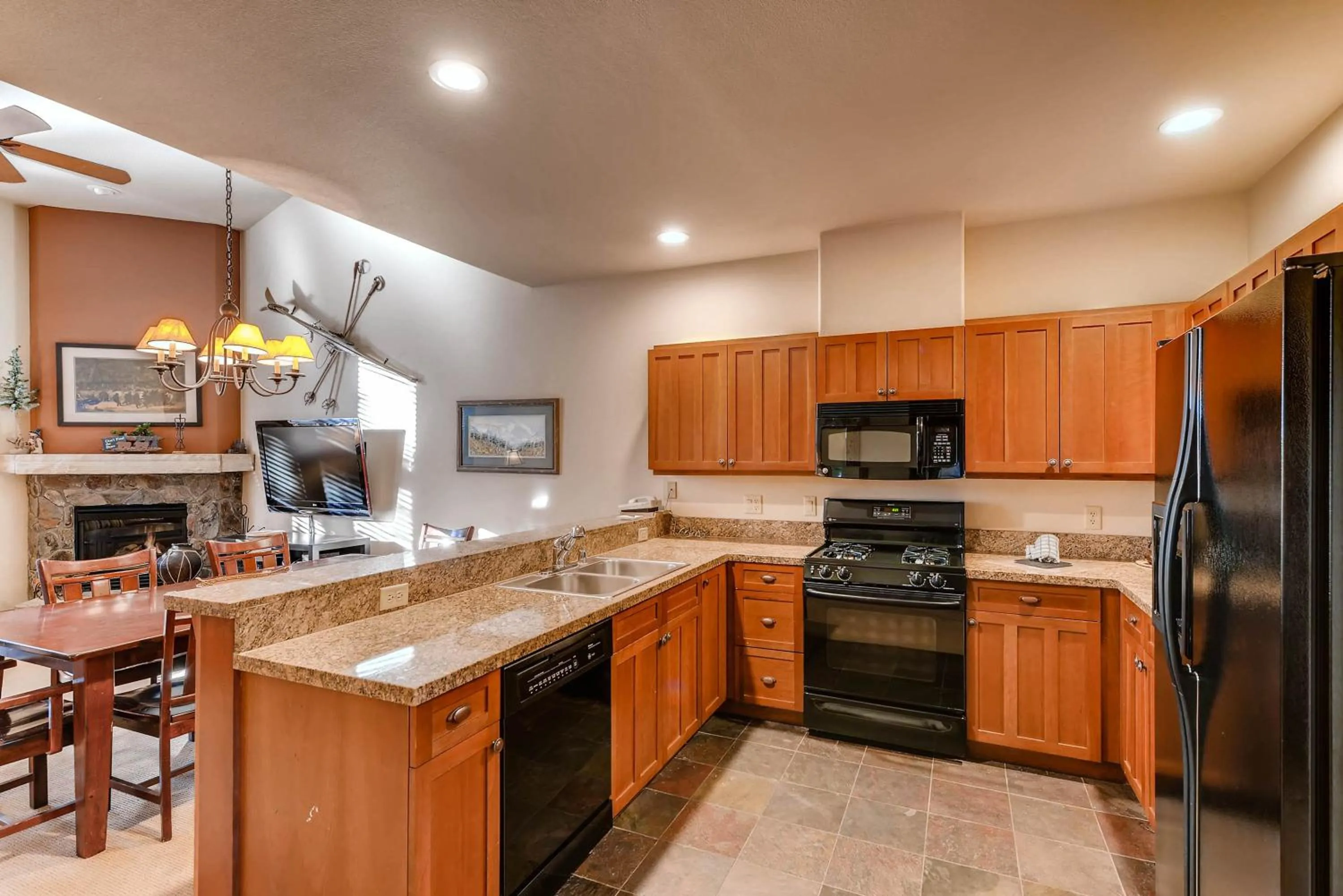 Kitchen or kitchenette in Red Hawk, A Vail Resorts Property