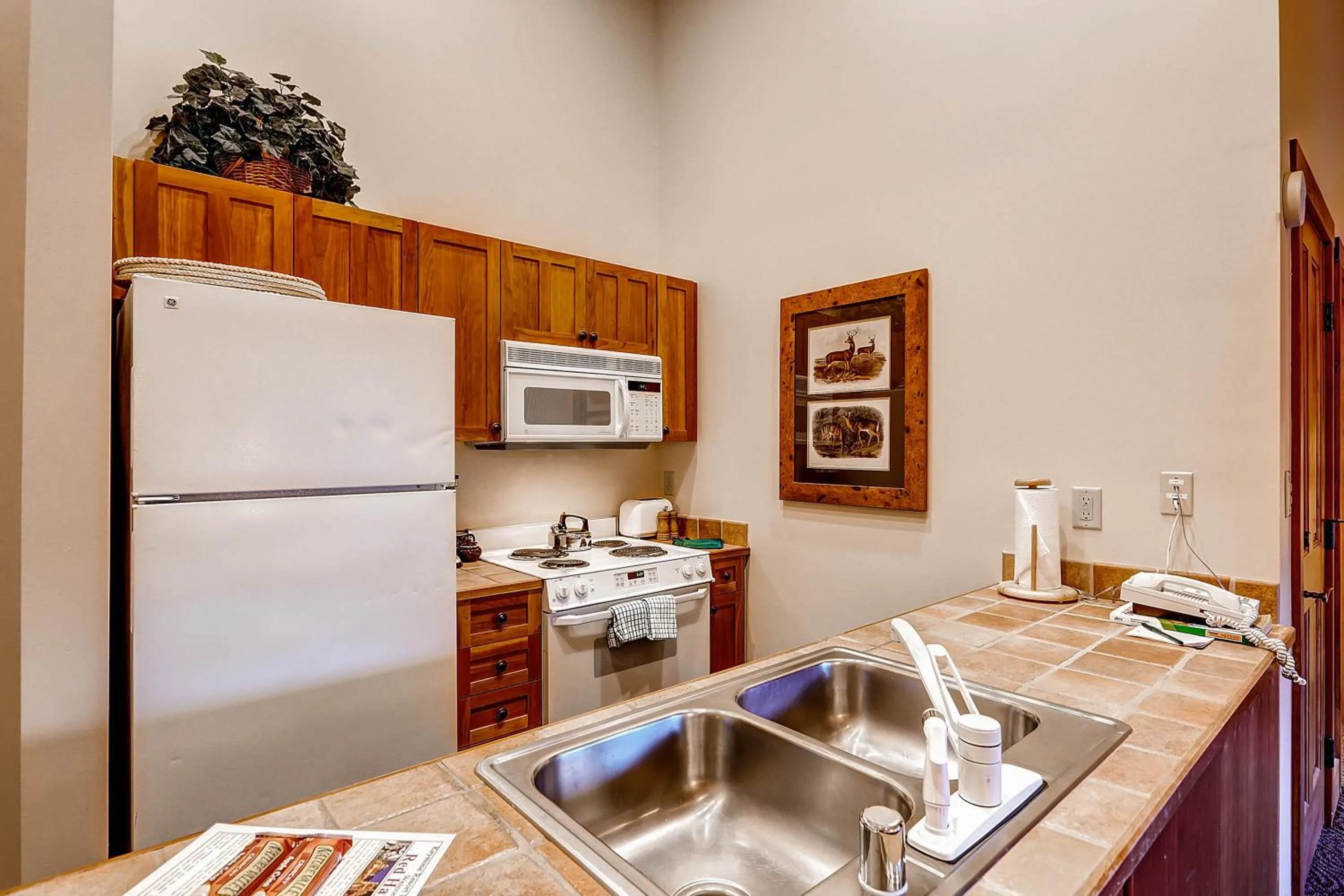 Kitchen or kitchenette in Red Hawk, A Vail Resorts Property