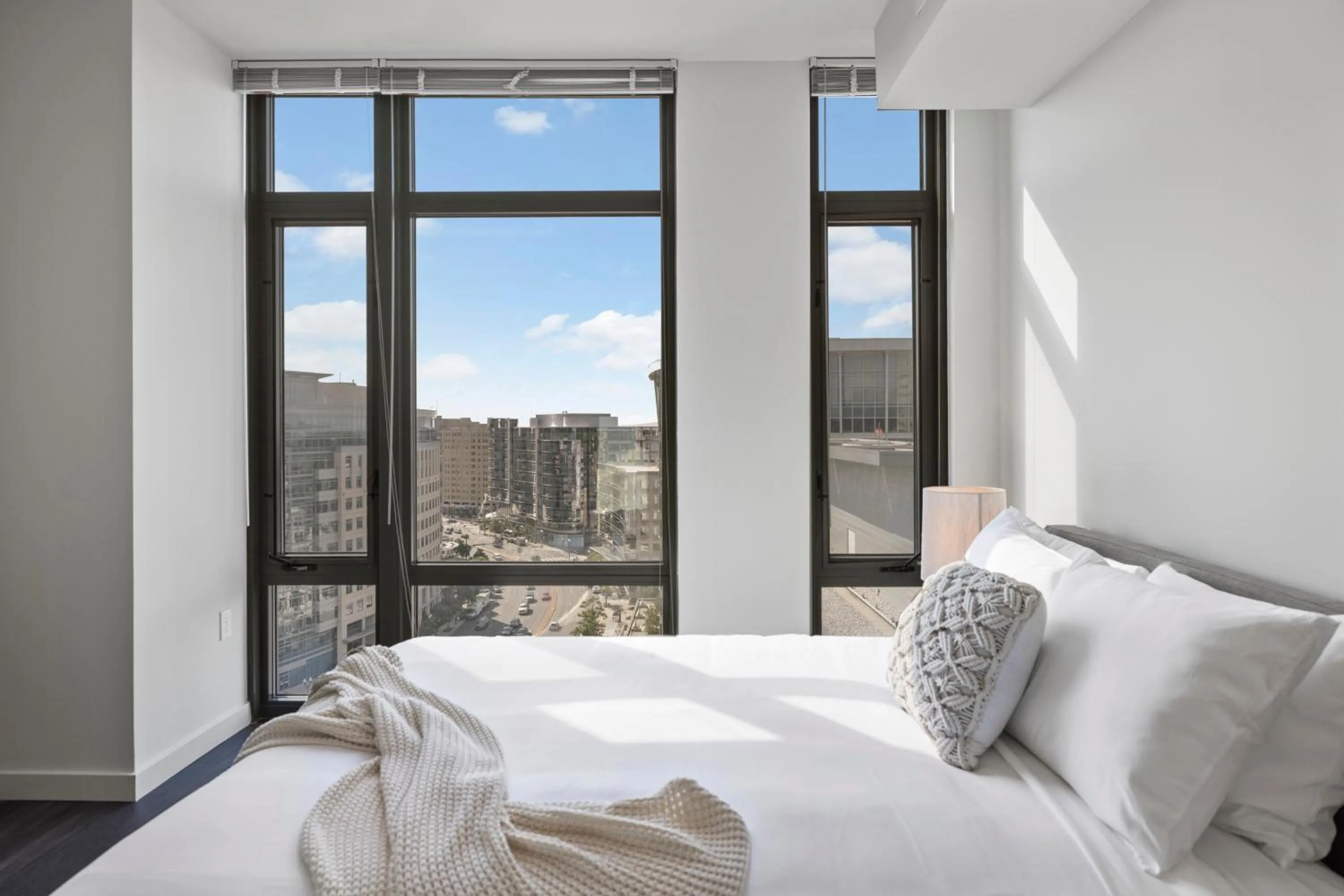 Bed in Placemakr Marymount Ballston