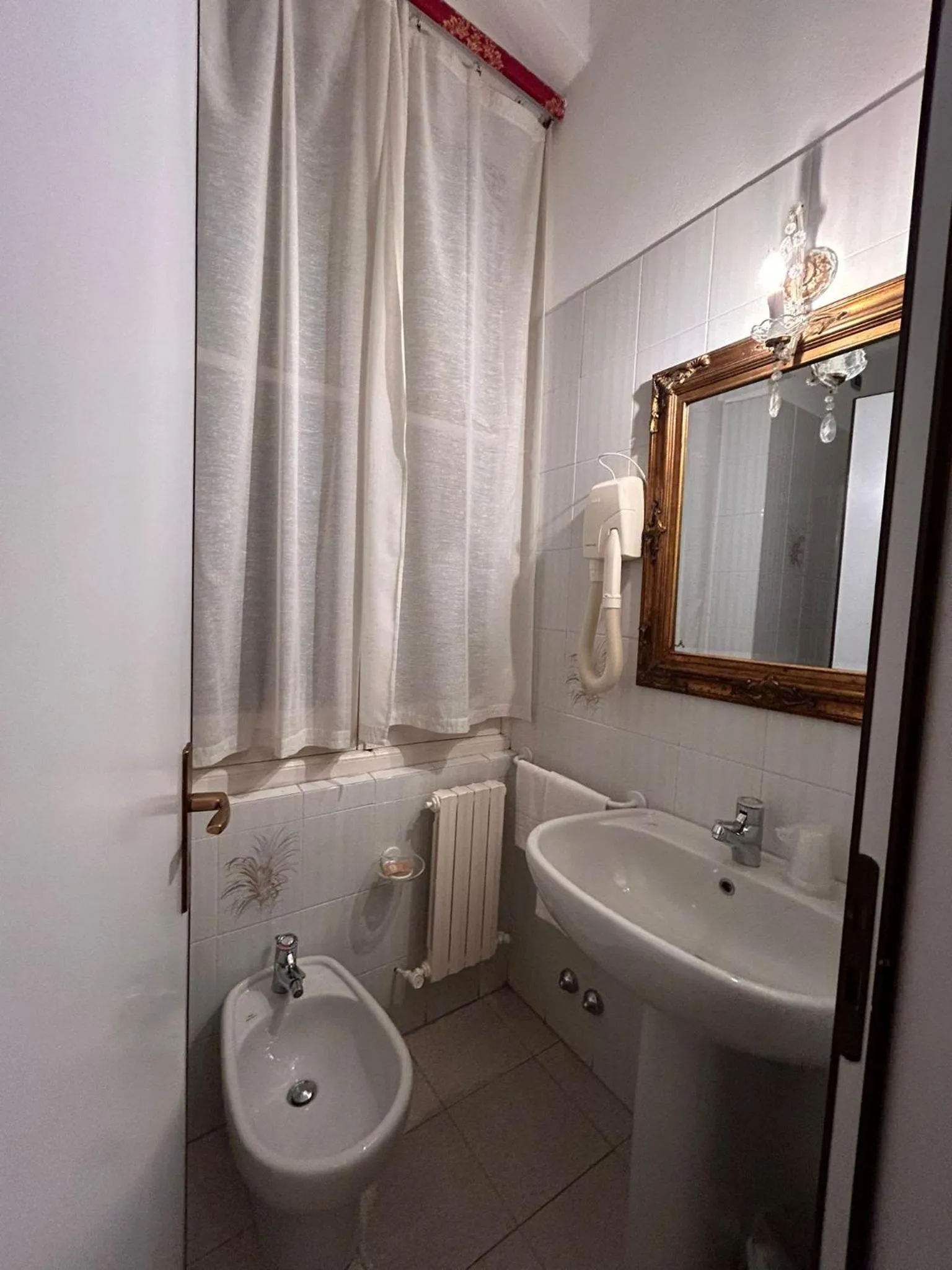 Bathroom in Hotel Villa Luisa