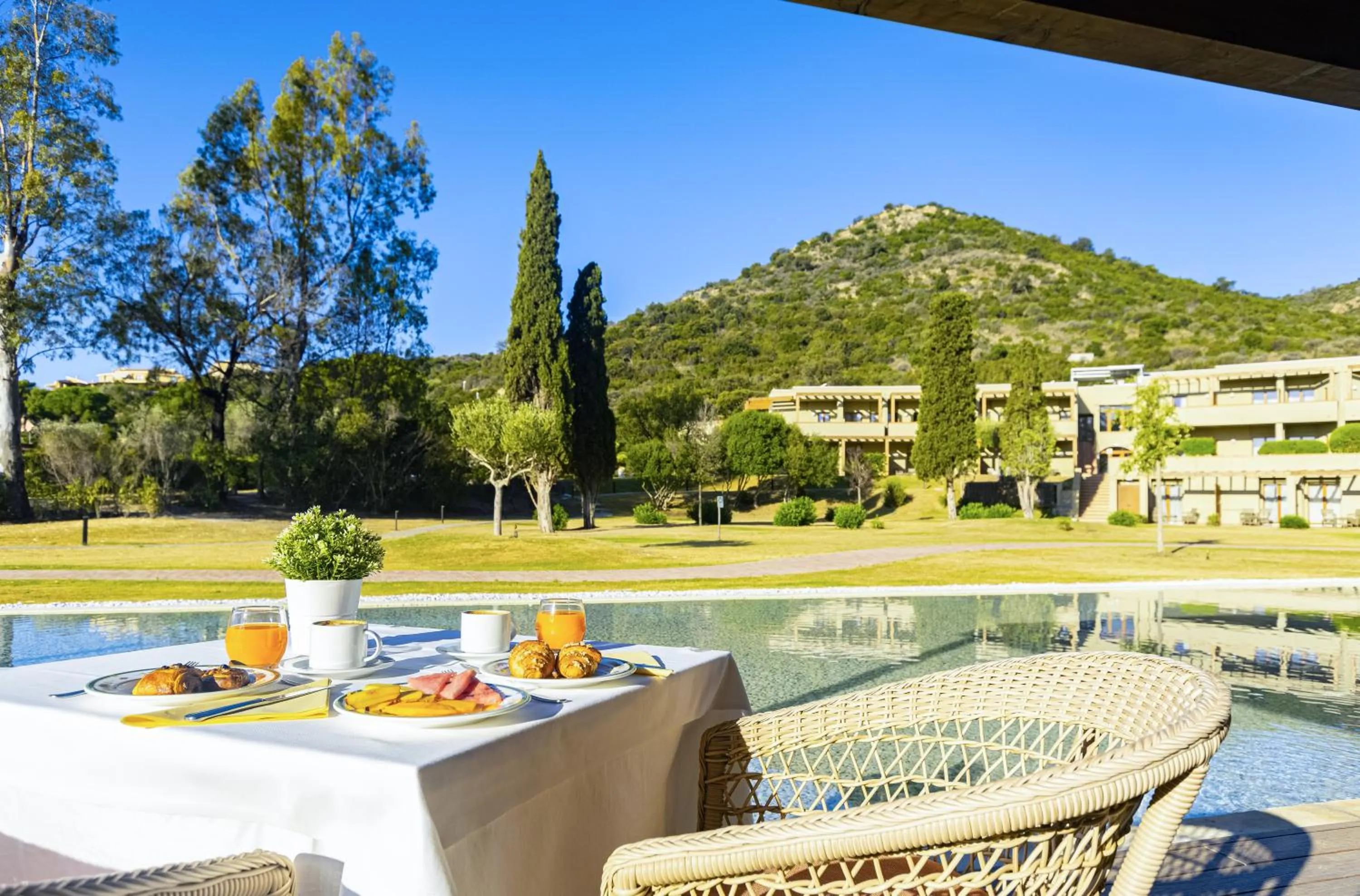 Breakfast in Is Molas Resort