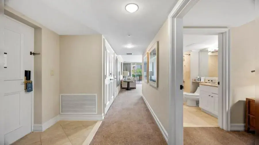 Deluxe Double Room in Marco Beach Ocean Suites Deluxe Double Room in Marco Beach Ocean Suites