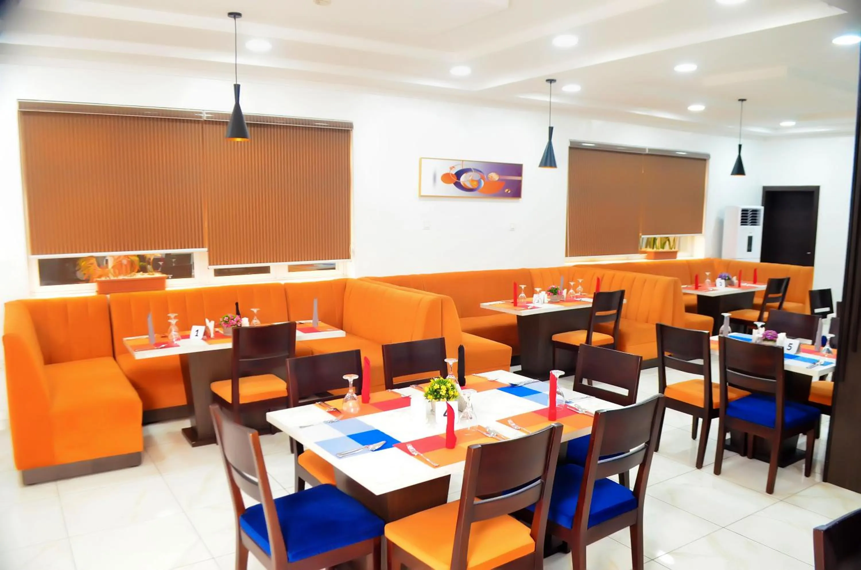 Restaurant/places to eat in Proxima Centauri Hotel