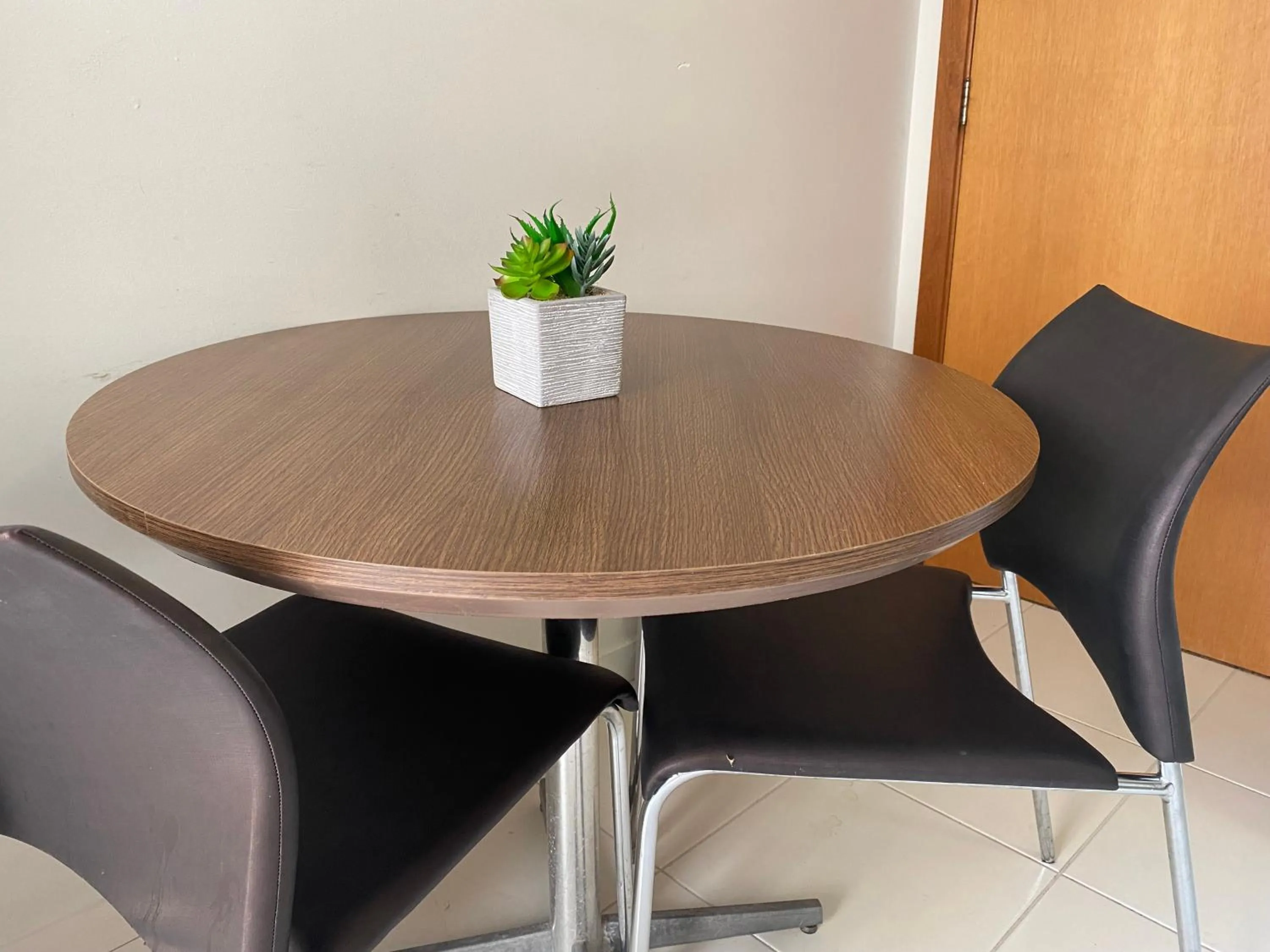 Living room in Prive Boulevard Suite Hotel