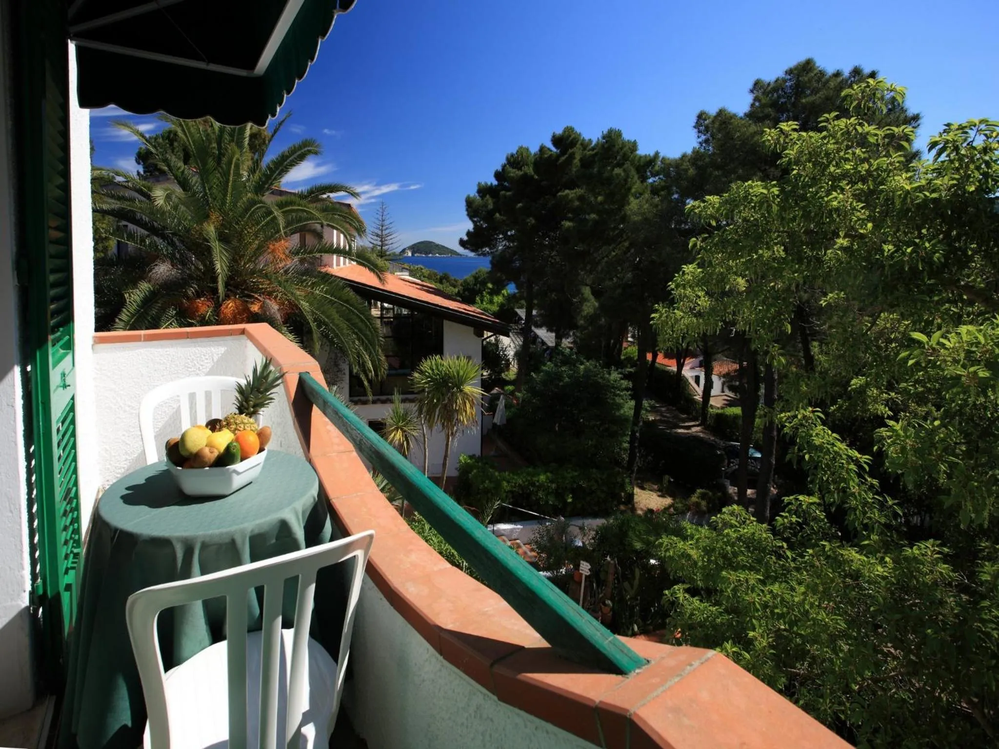 Facade/entrance in Hotel Valle Verde