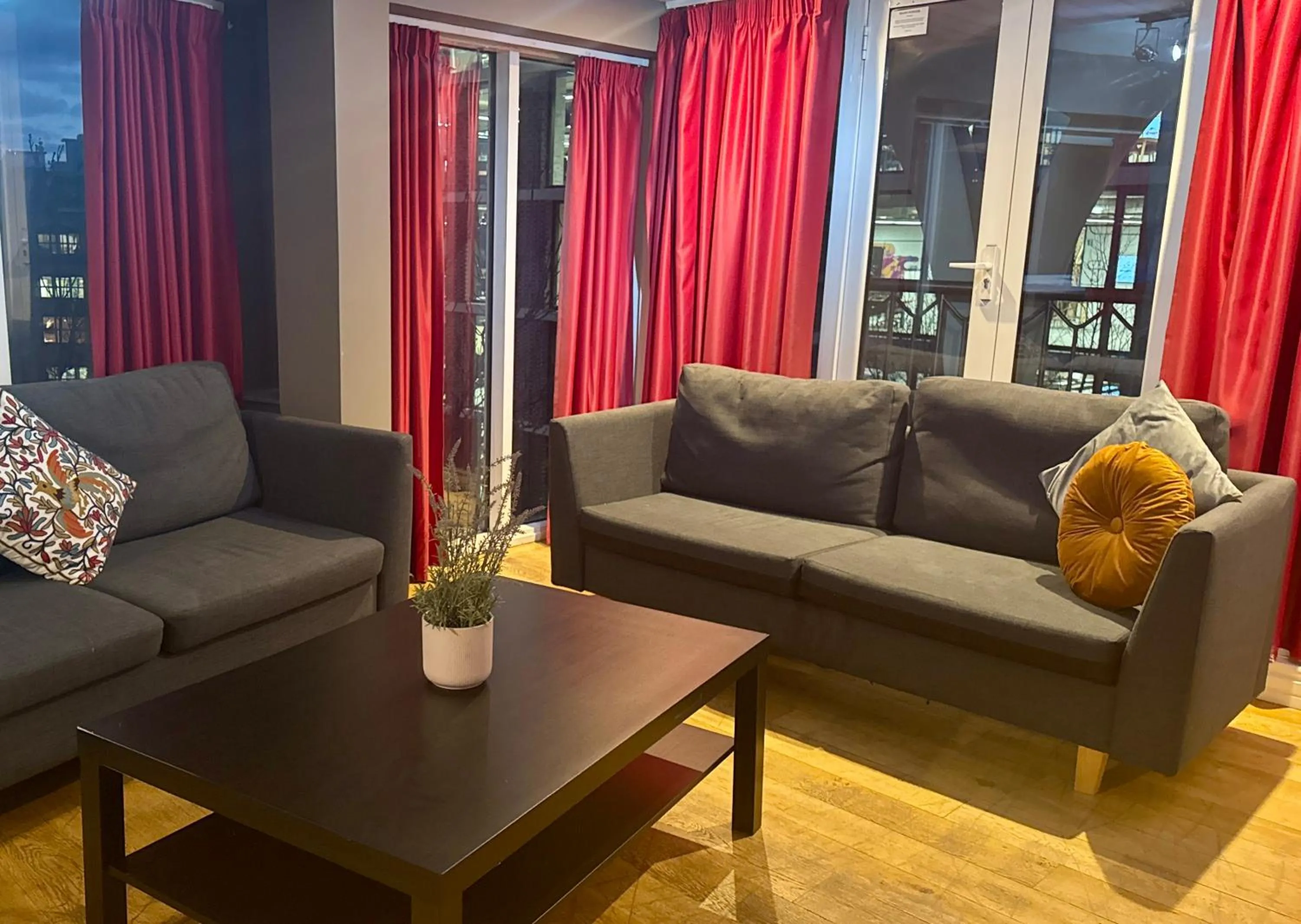 62-66 Farringdon Apartments