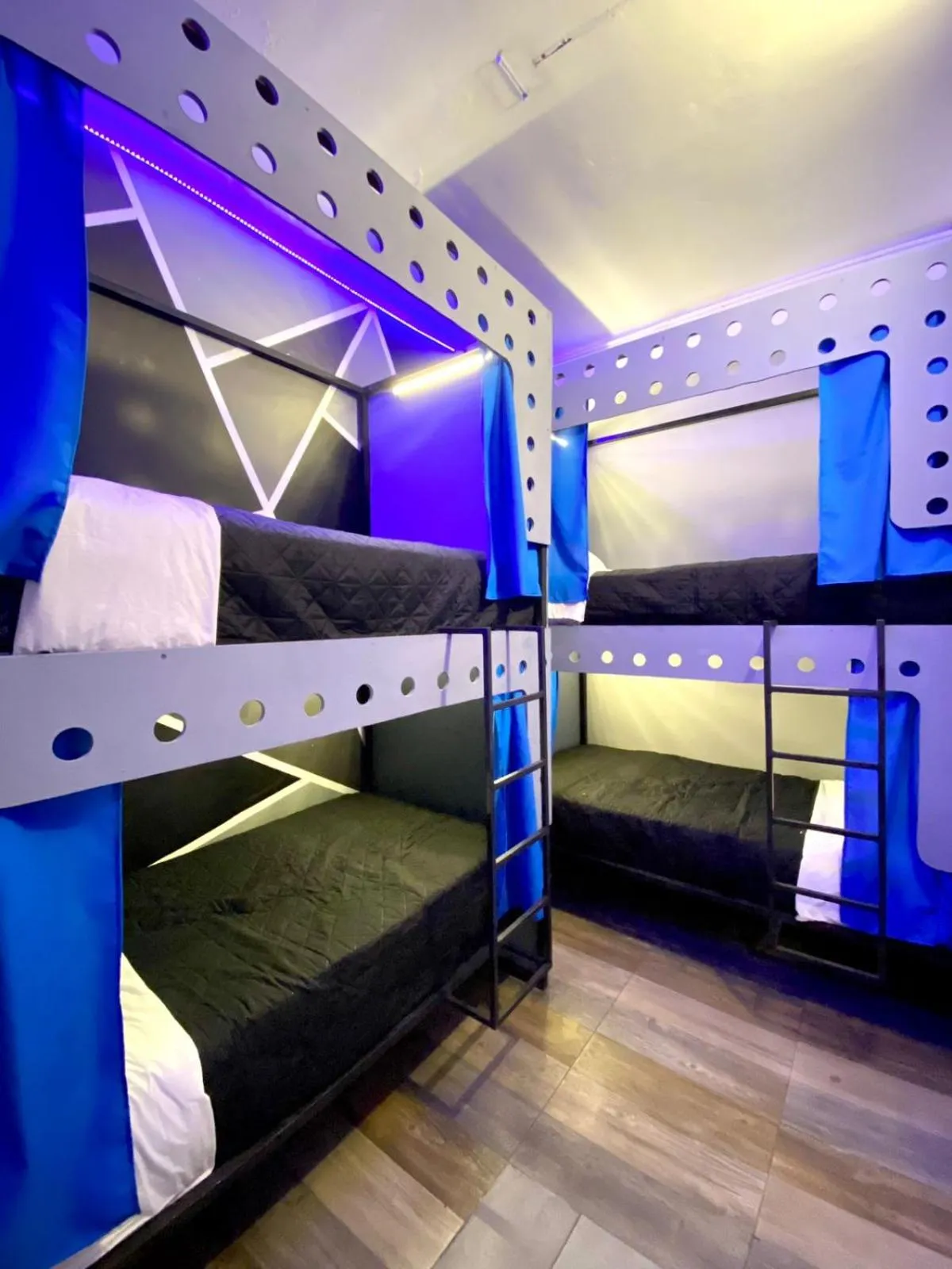 Bedroom, Bed in ROOMIES HOSTEL Parque México