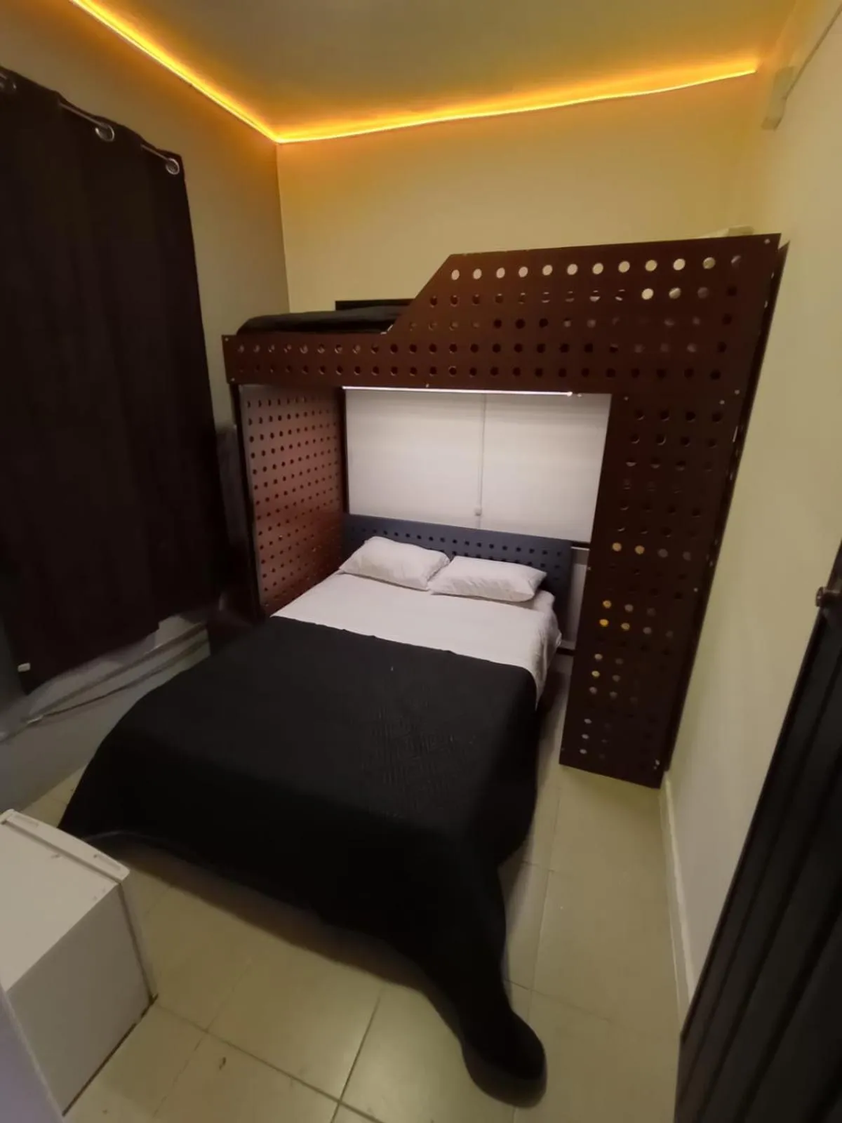 Photo of the whole room, Bed in ROOMIES HOSTEL Parque México