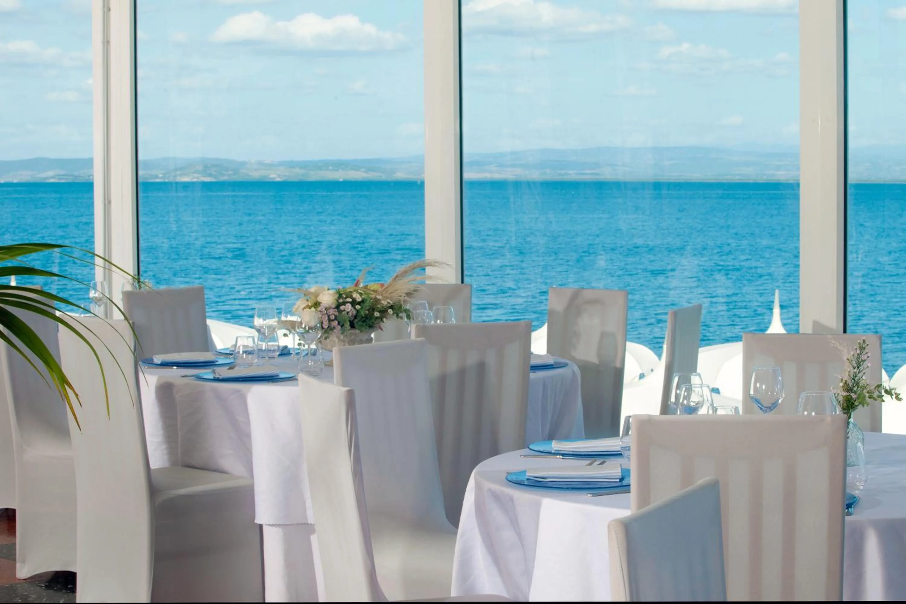 Restaurant/places to eat in Hotel La Caletta