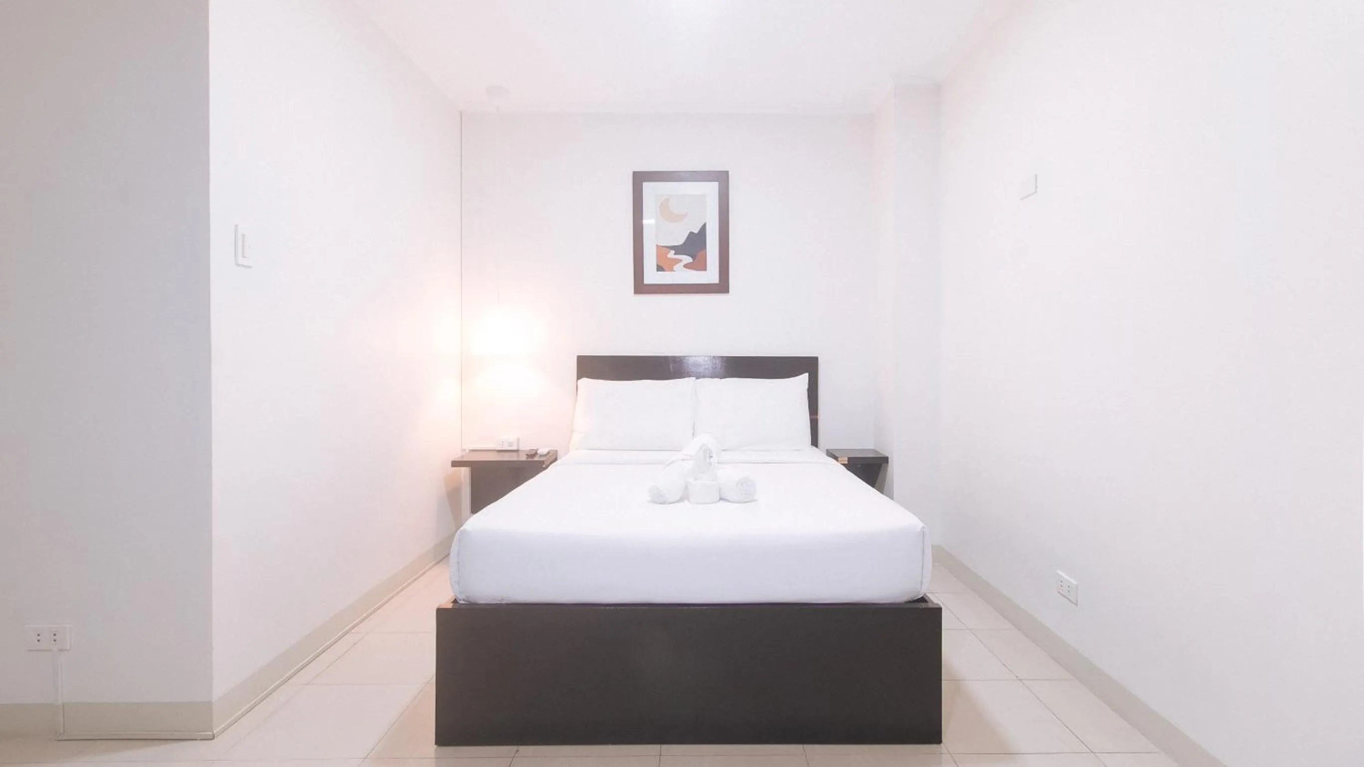 Bed in UrbanView at Evangelista Street Makati