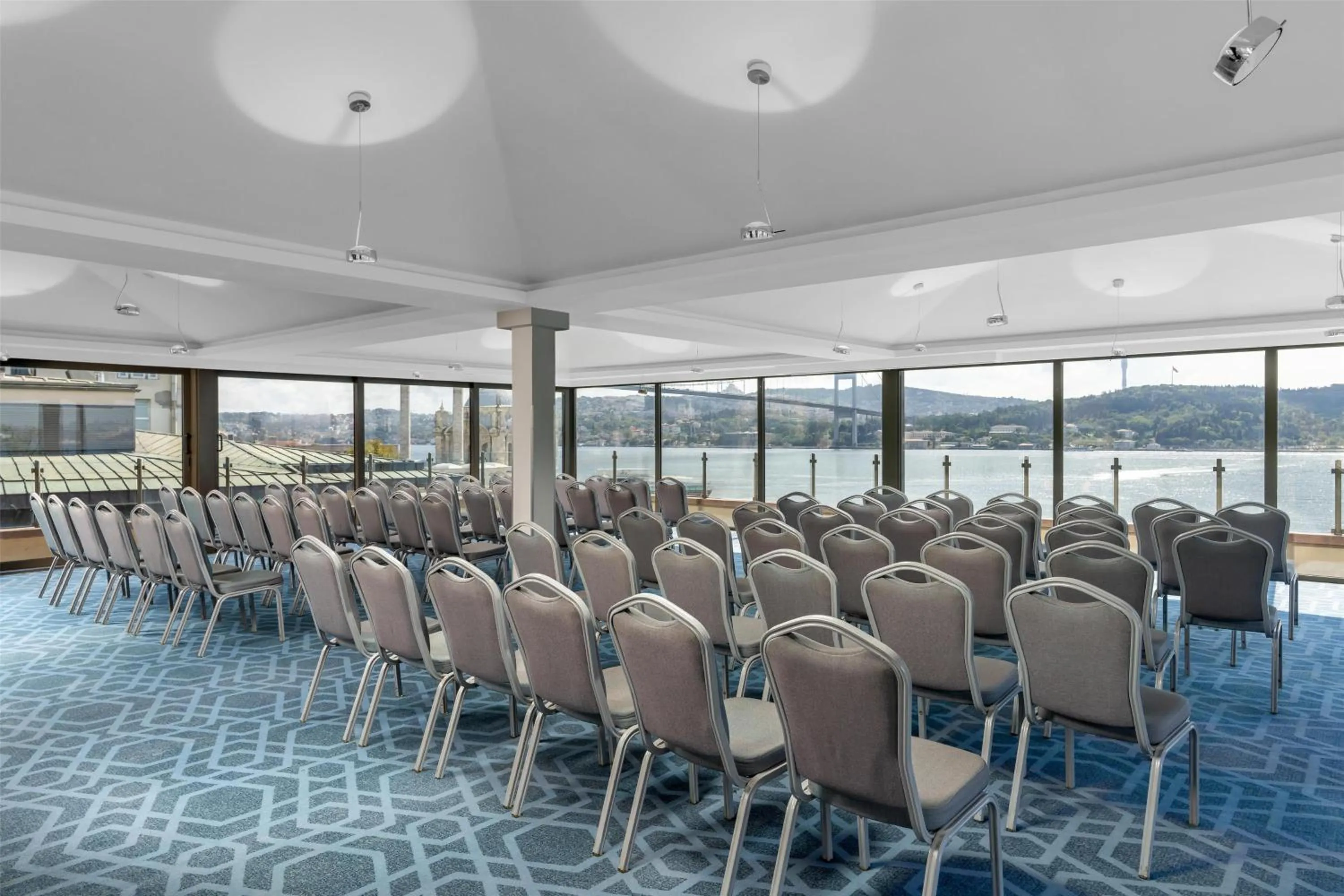 Meeting/conference room in Radisson Blu Bosphorus Hotel