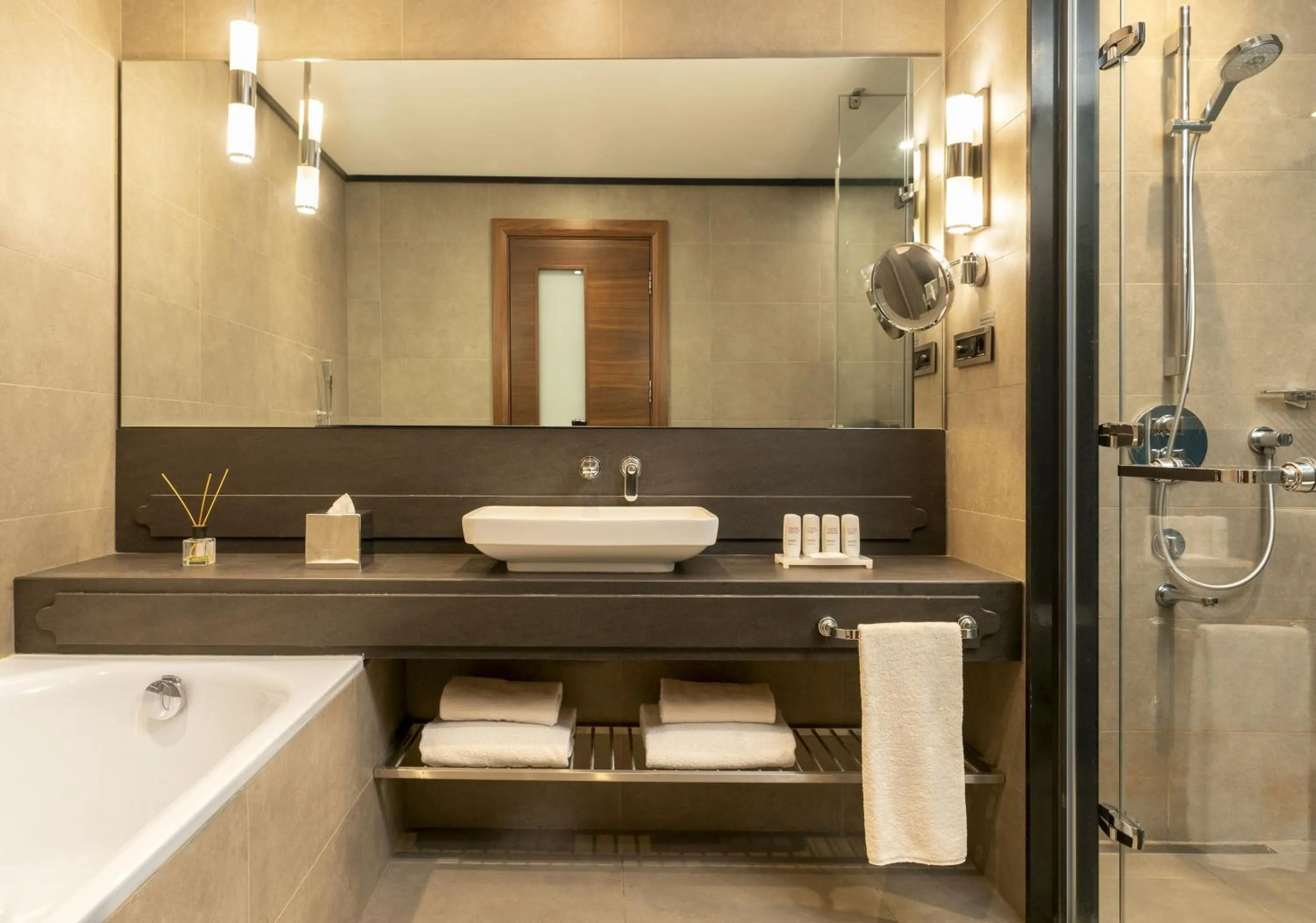 Shower in Radisson Blu Bosphorus Hotel