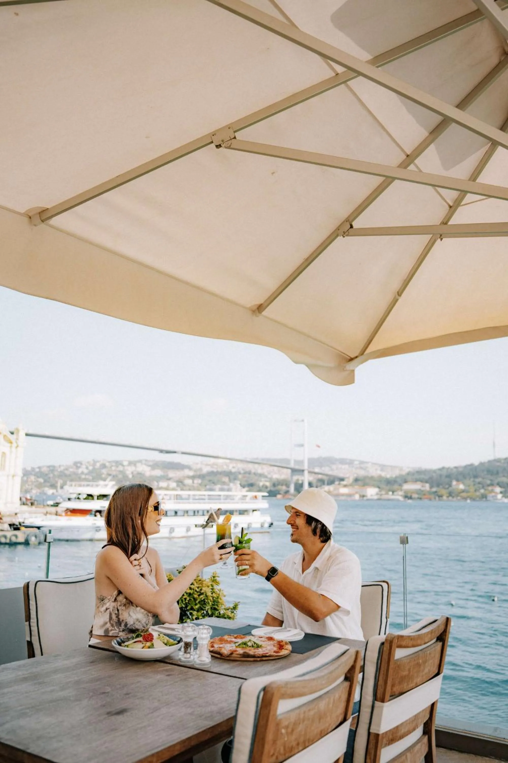 Restaurant/places to eat in Radisson Blu Bosphorus Hotel