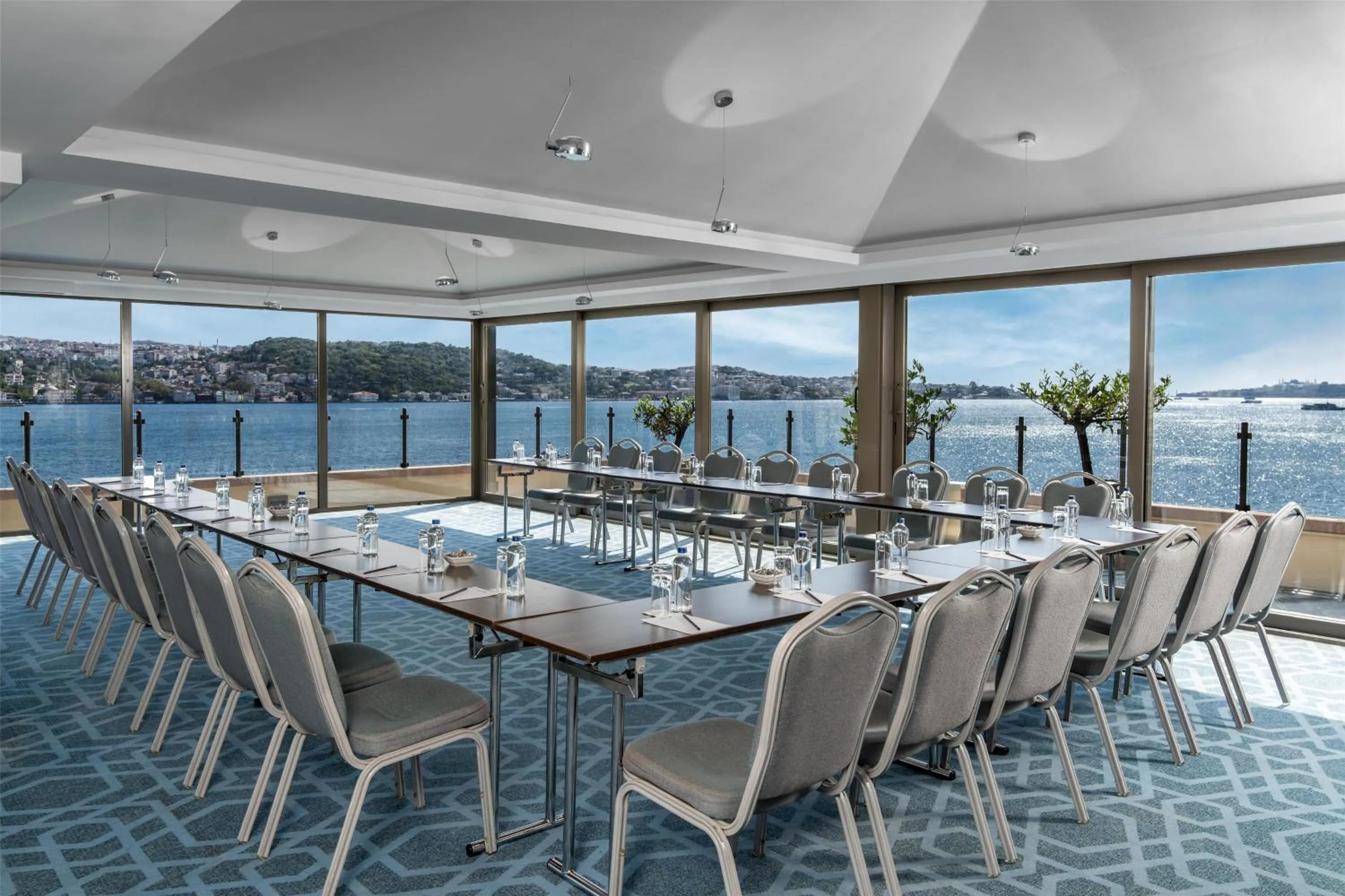 Meeting/conference room in Radisson Blu Bosphorus Hotel