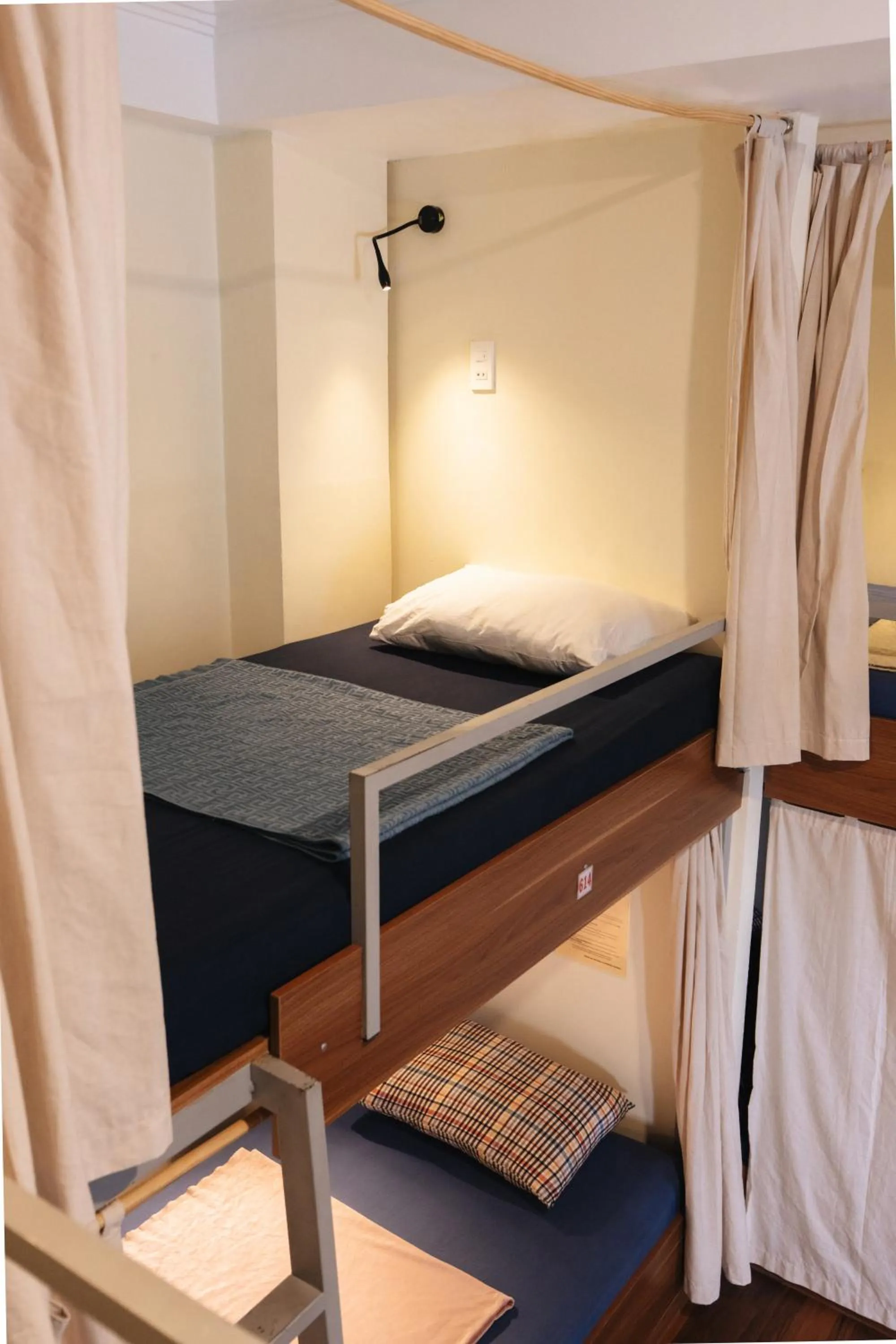 Bed in 9 Hostel and Suites