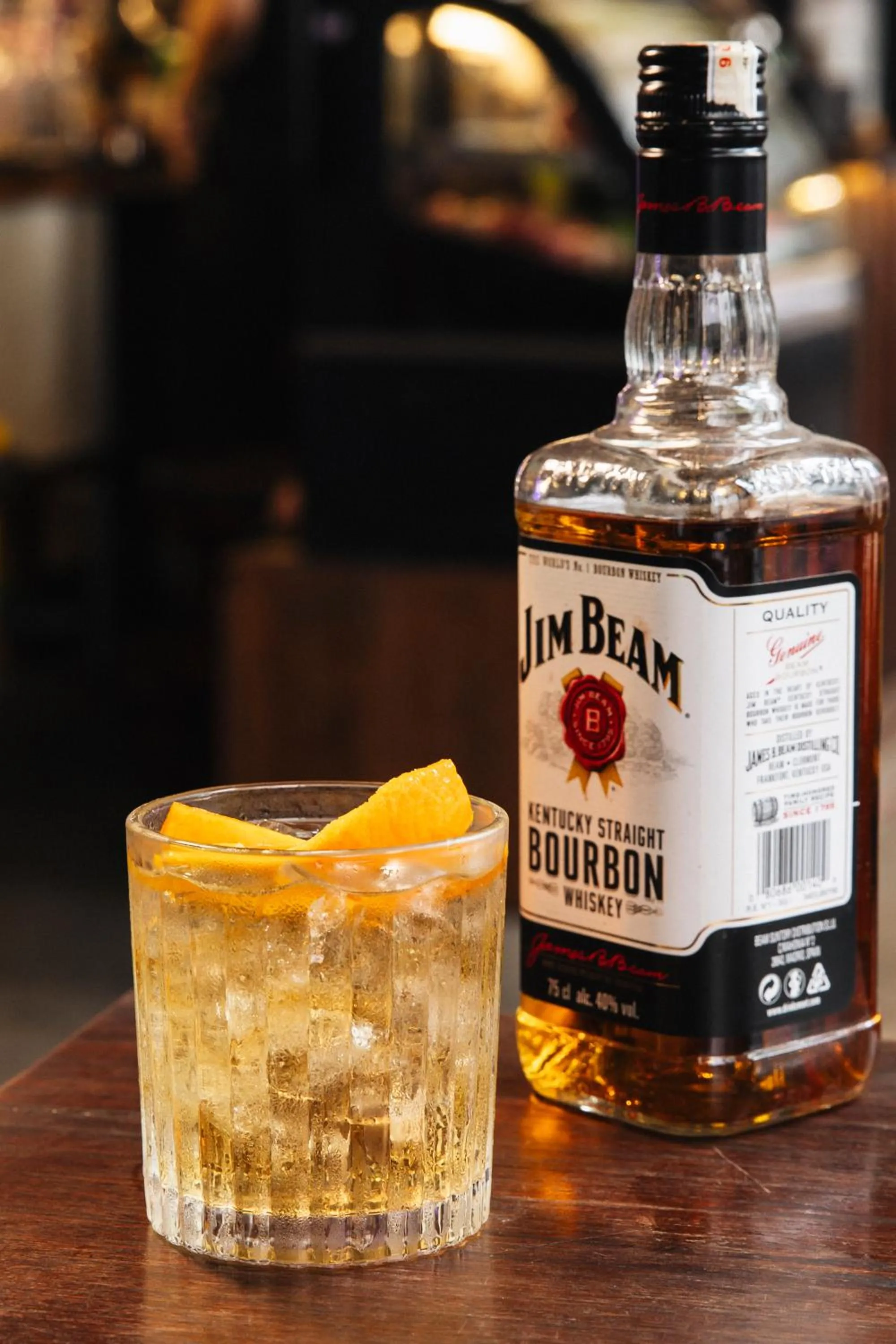 Restaurant/places to eat in 9 Hostel and Suites