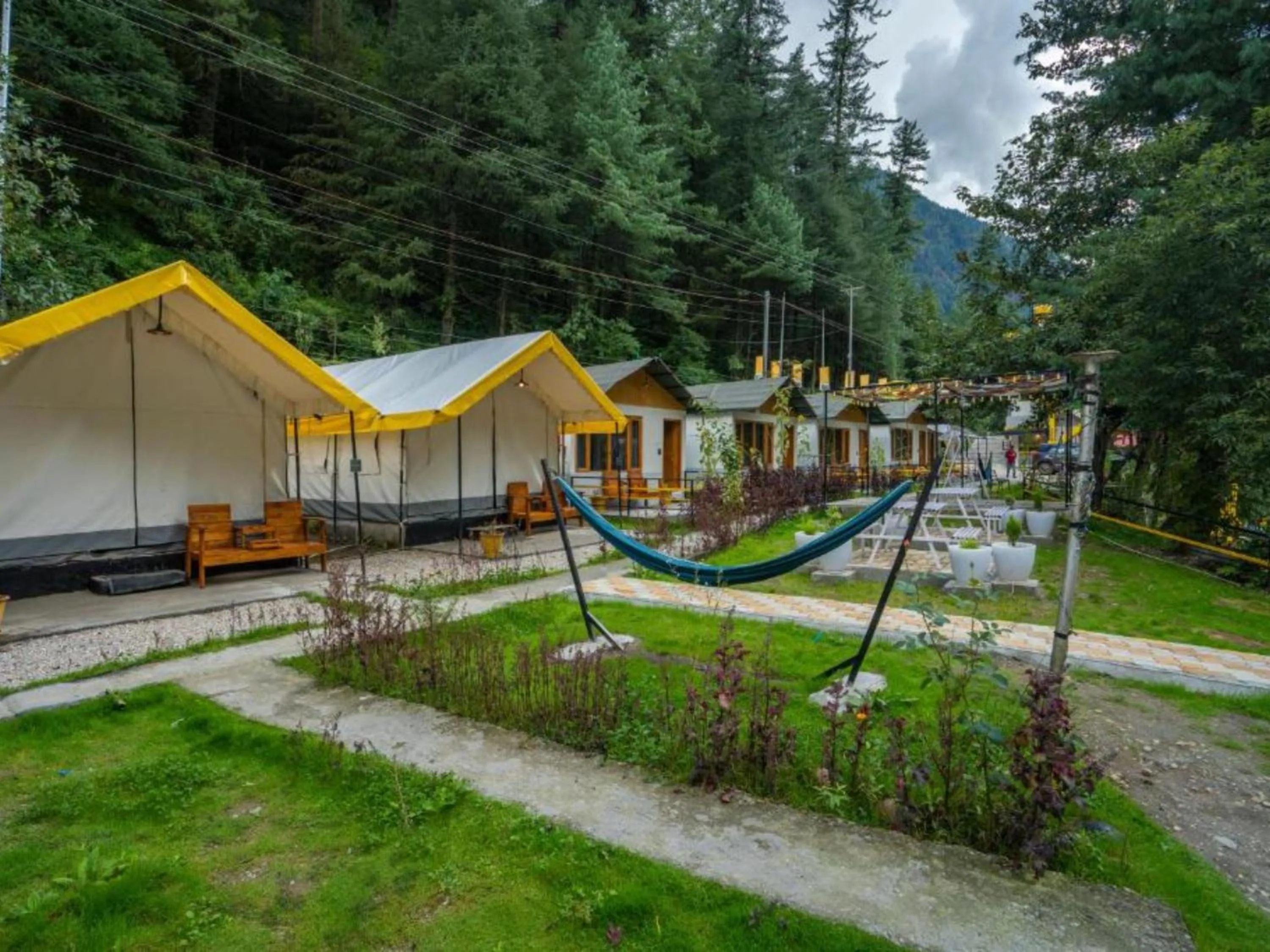 Property building in The Hosteller Kasol, Riverside