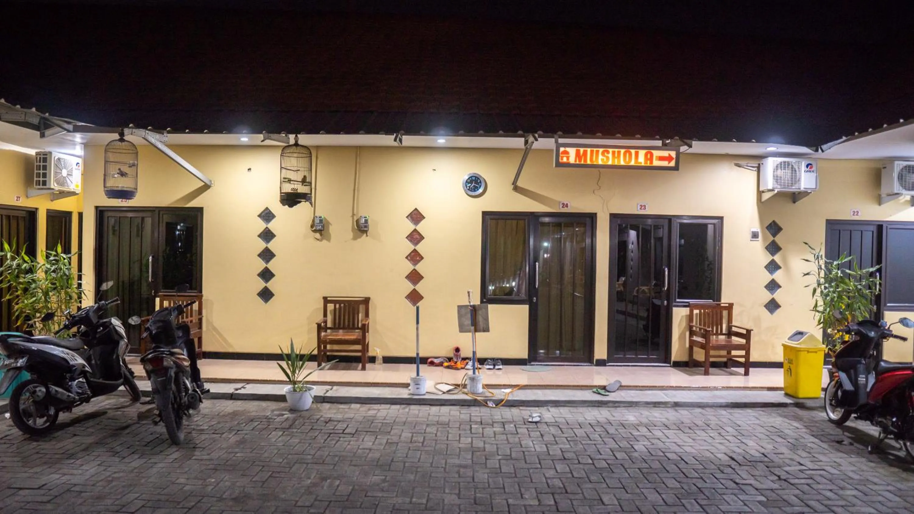 Property building in Sitiinggil Guest House Syariah