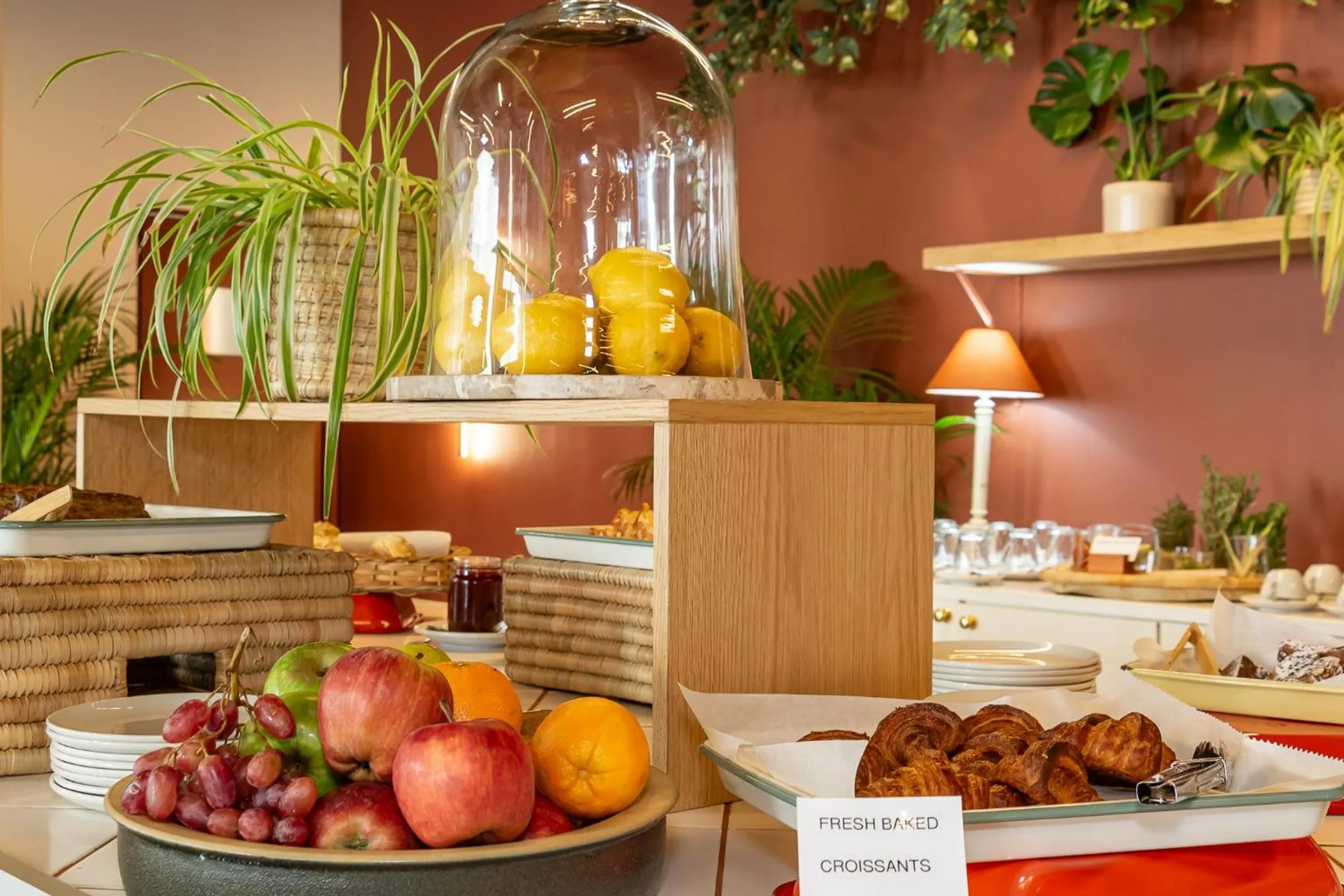 Restaurant/places to eat in One Thibault Hotel by ITC Hospitality